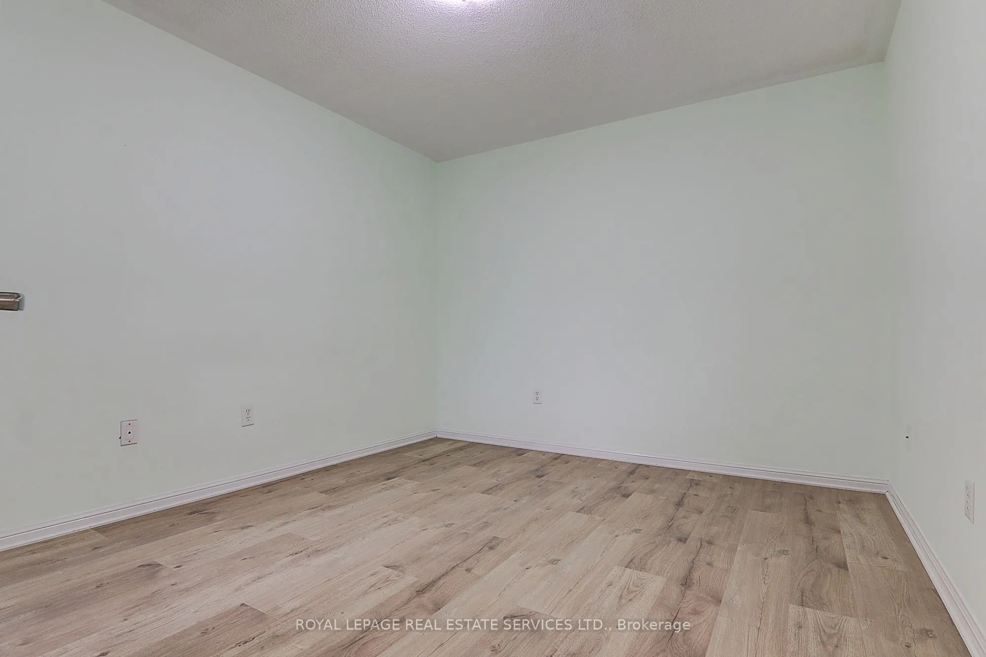 3047 Dewridge Avenue