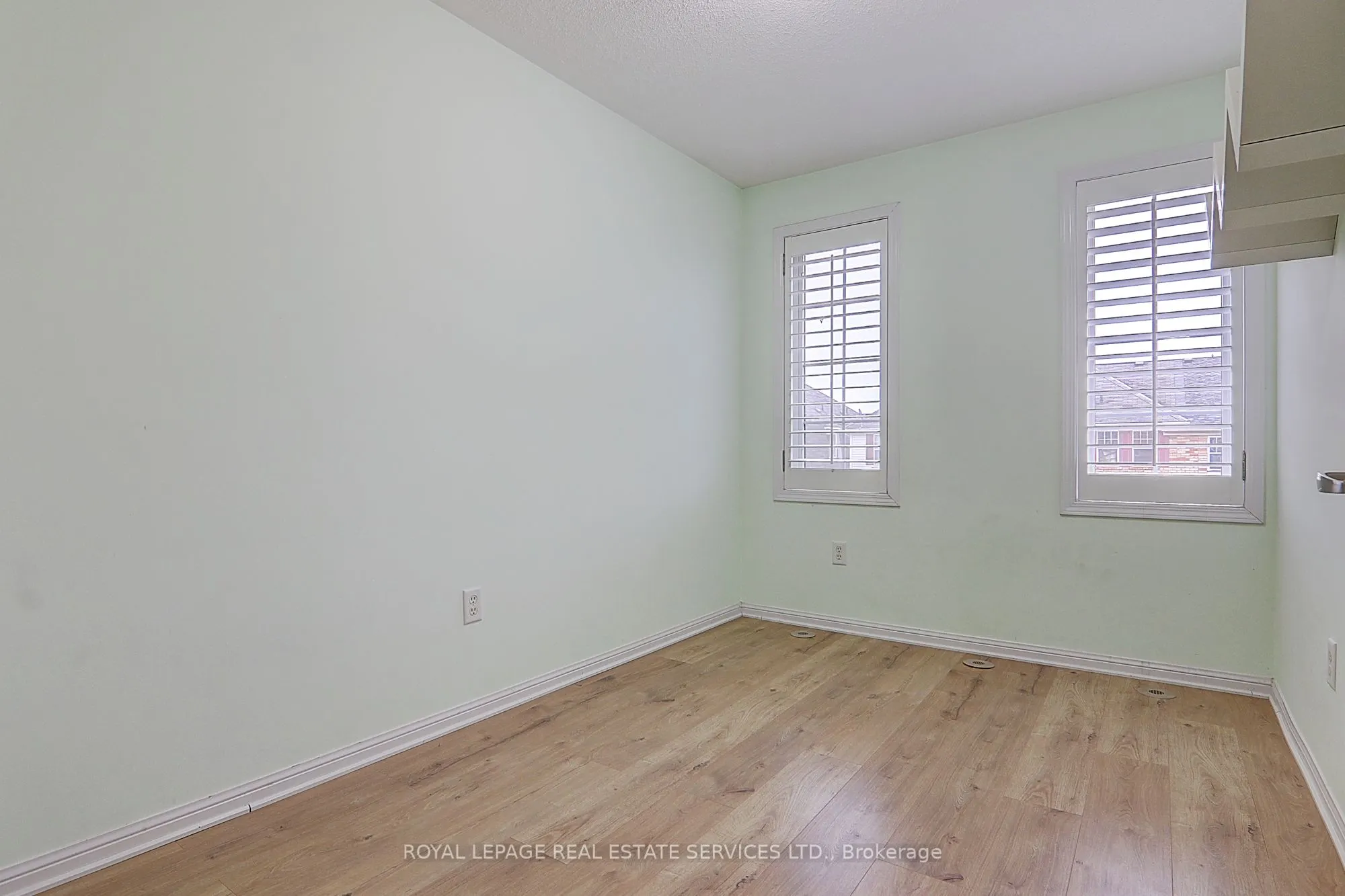 3047 Dewridge Avenue