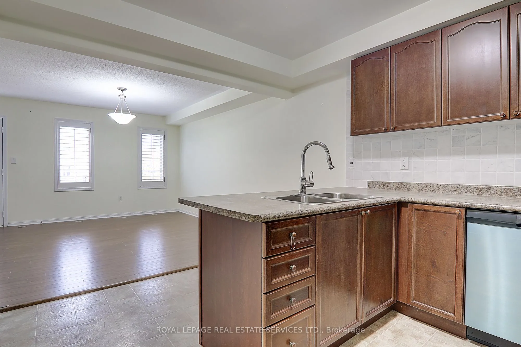 3047 Dewridge Avenue