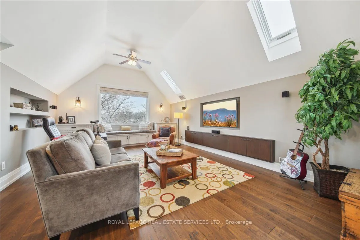 382 Trafalgar Road
