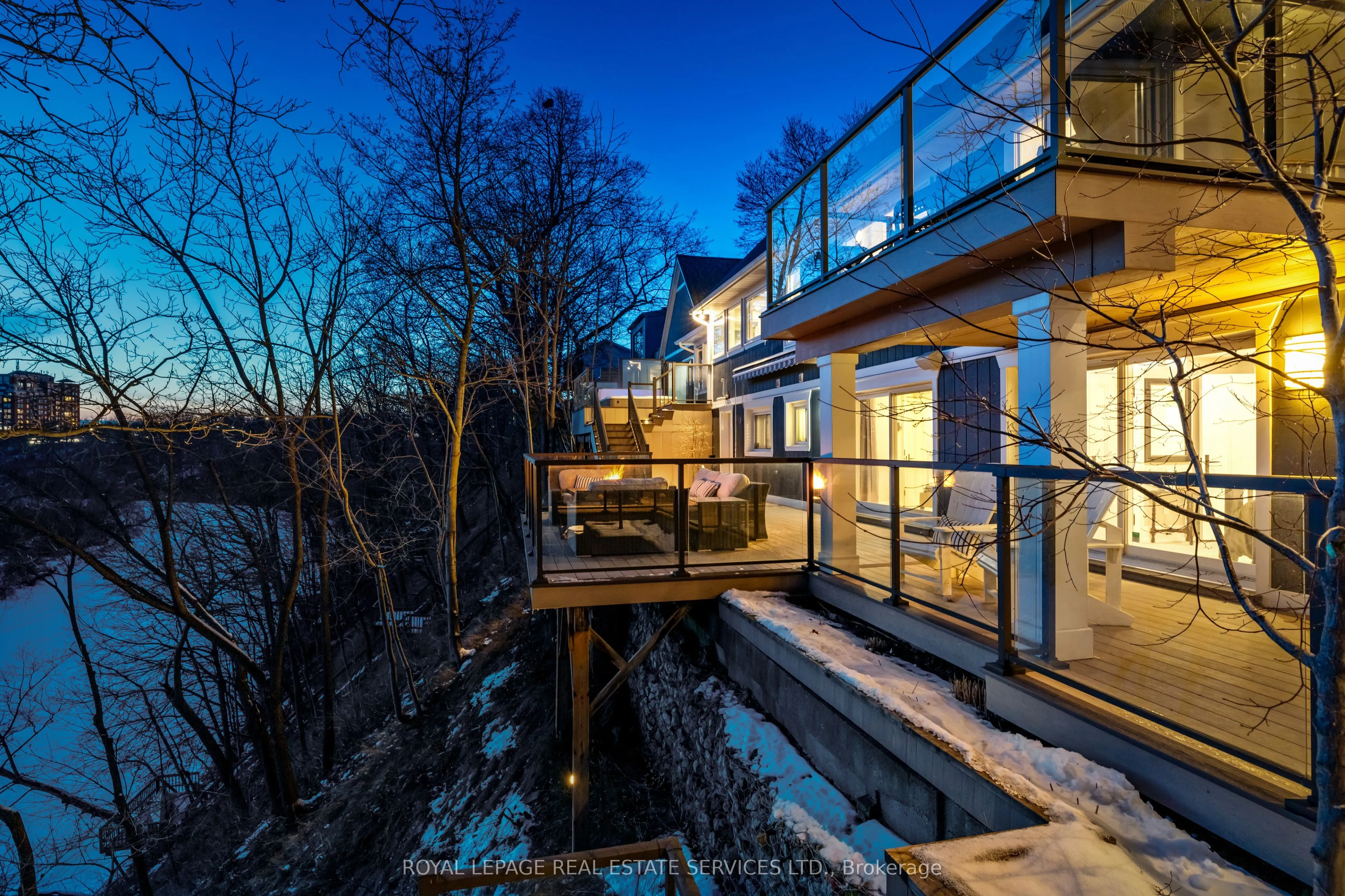 382 Trafalgar Road