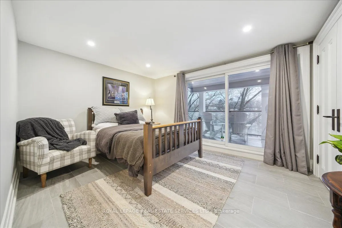 382 Trafalgar Road