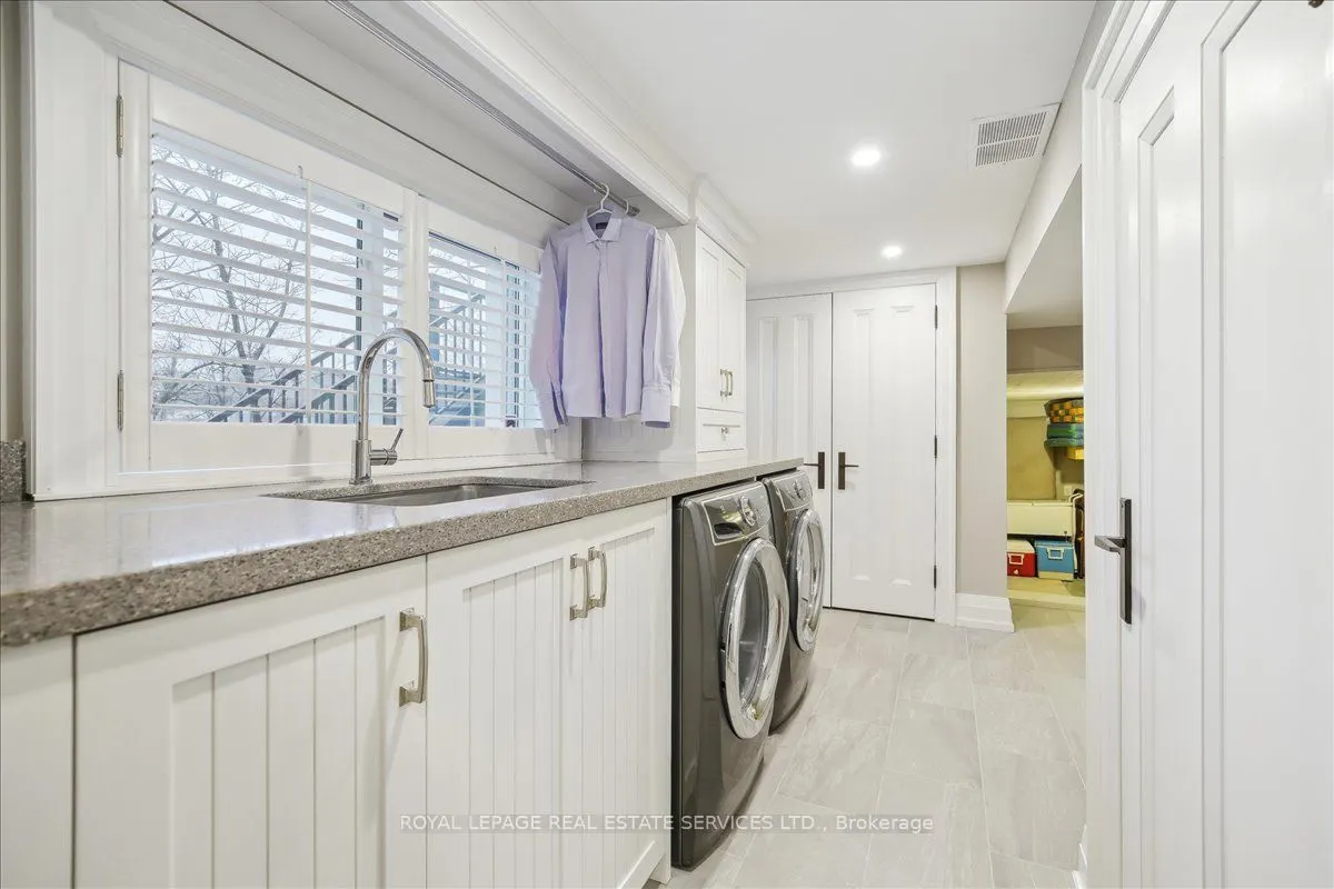 382 Trafalgar Road
