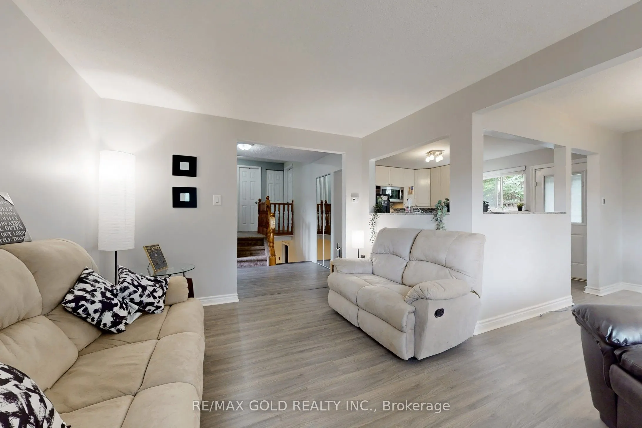 44 Deloraine Drive