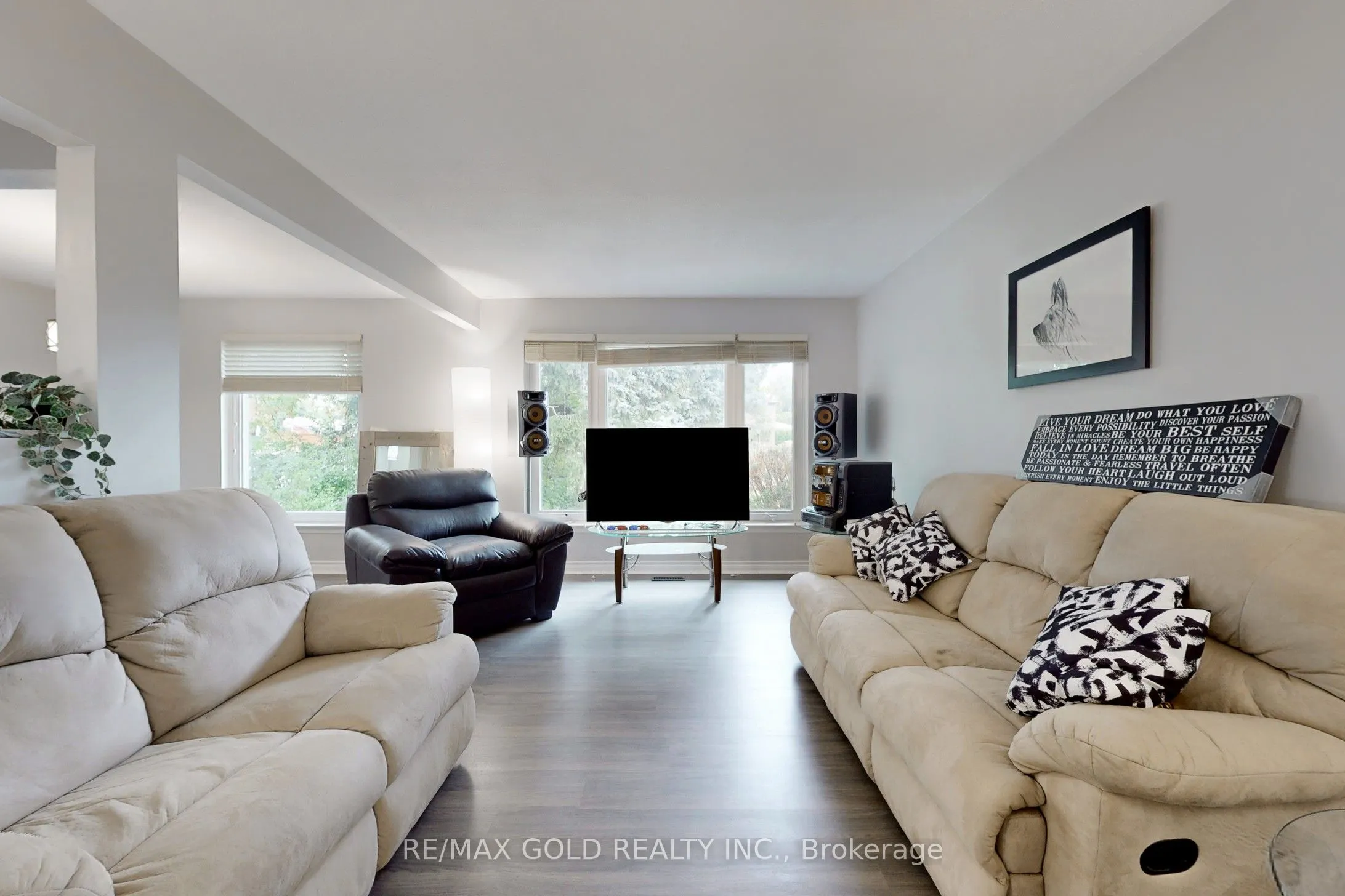 44 Deloraine Drive