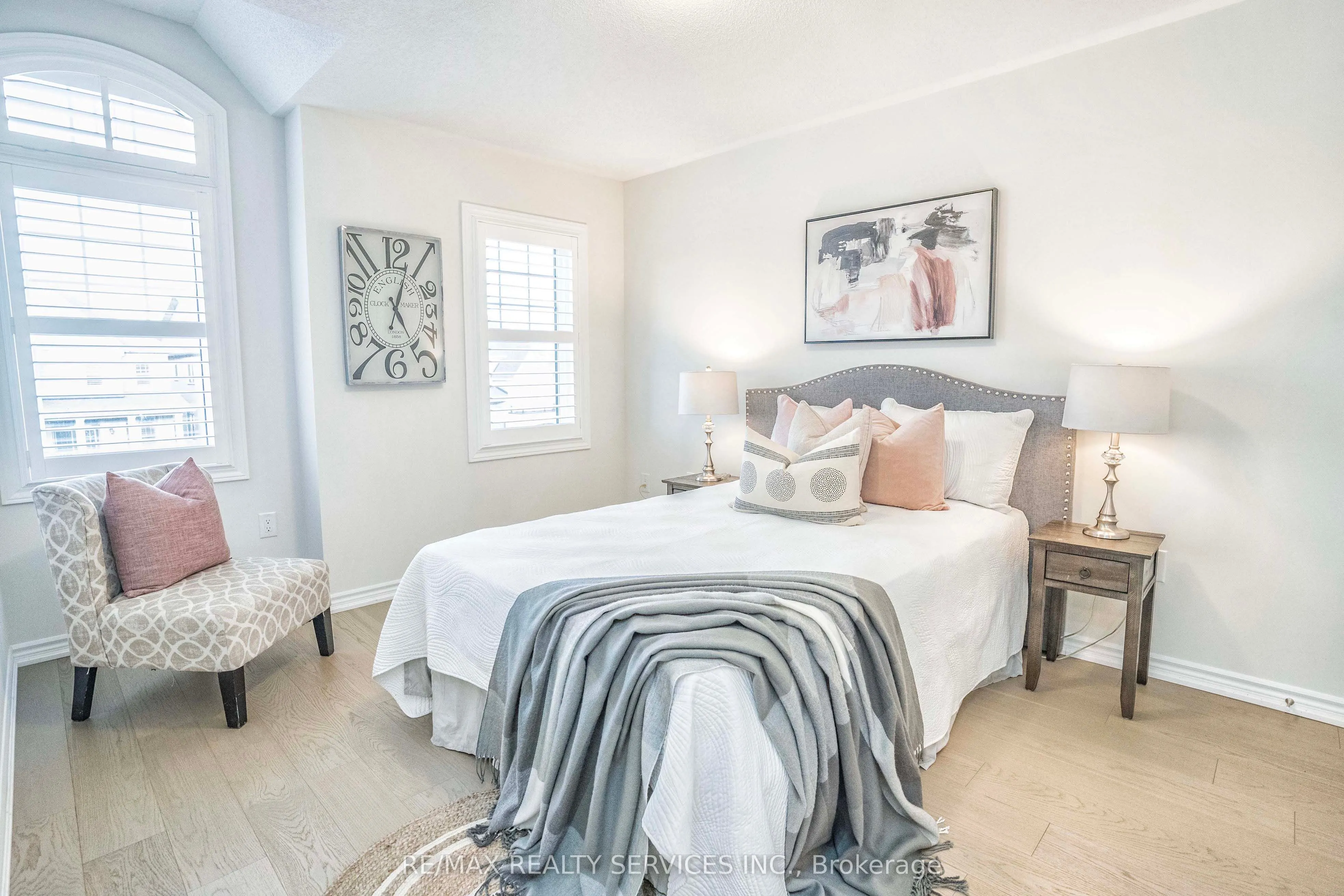 574 Queen Mary Drive