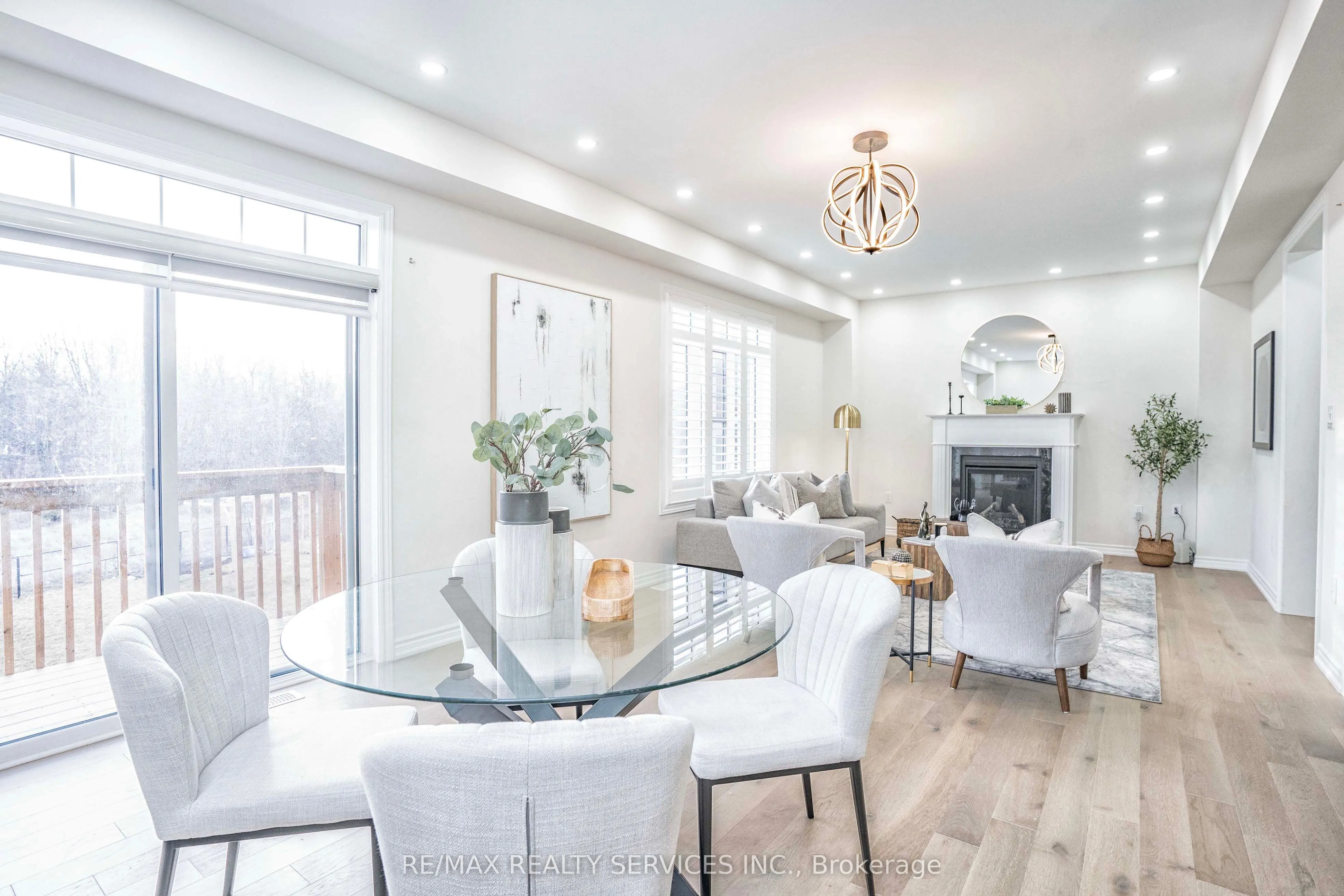 574 Queen Mary Drive