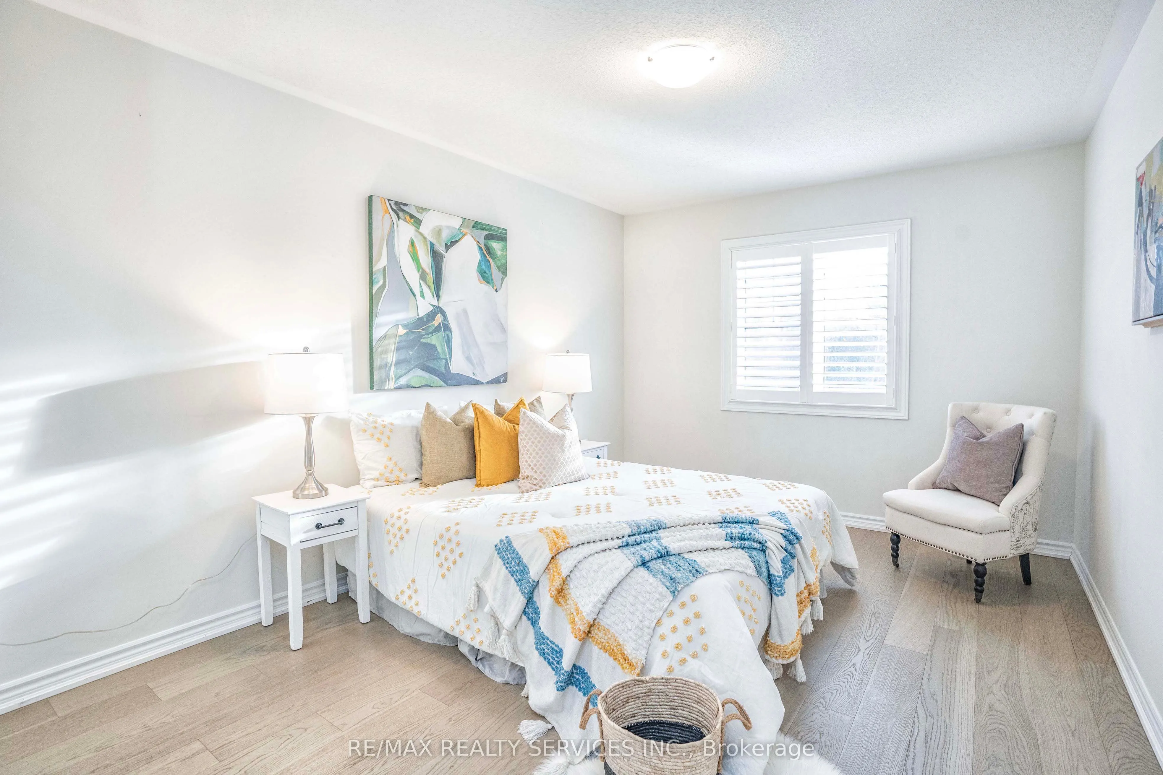 574 Queen Mary Drive