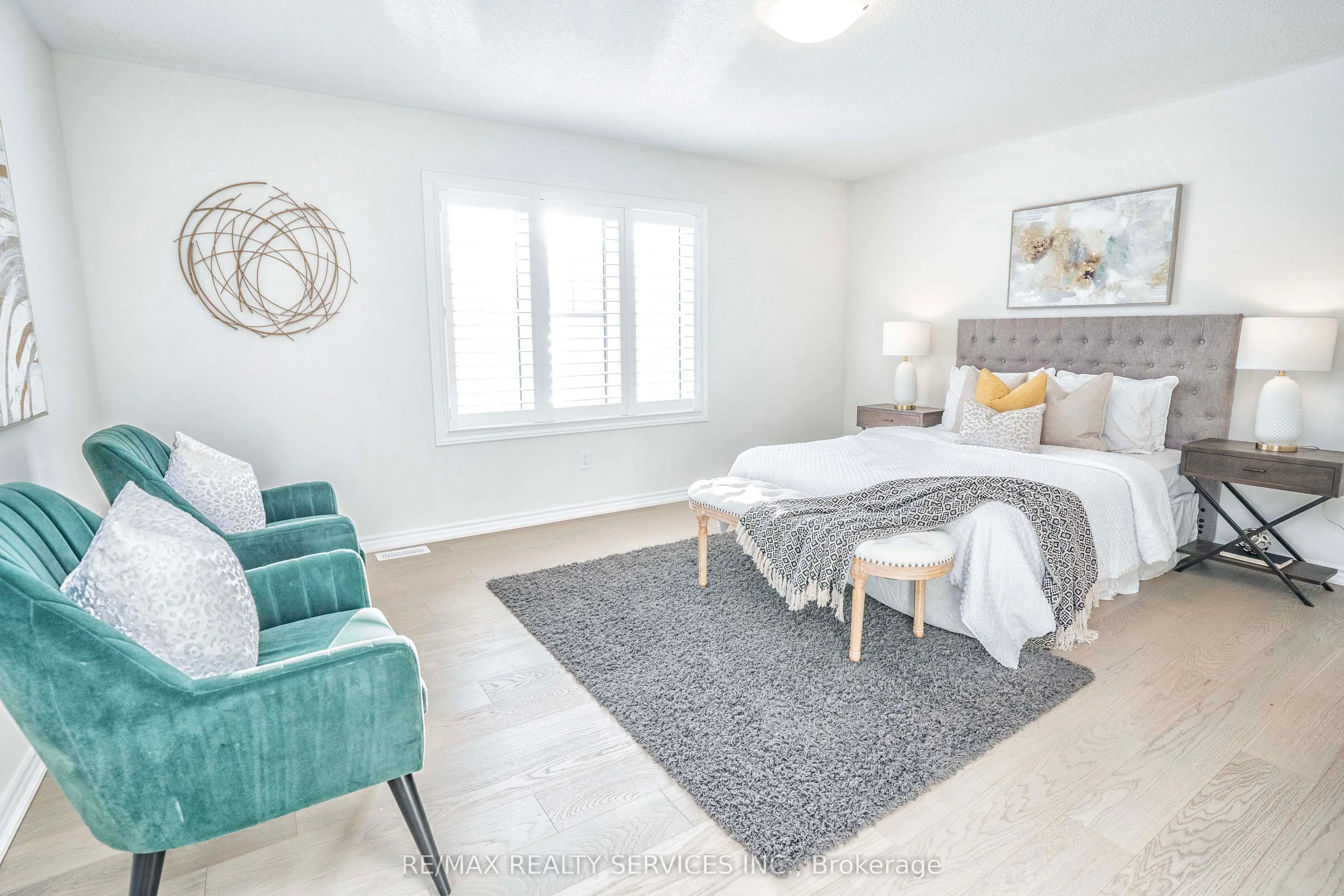 574 Queen Mary Drive