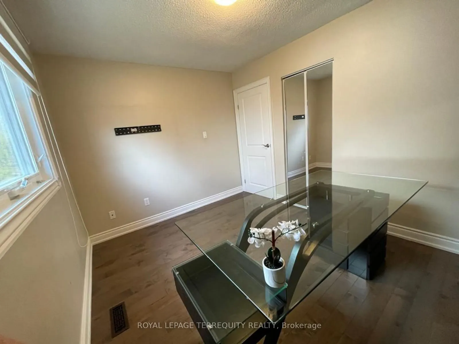 2508 Cobbinshaw Circle