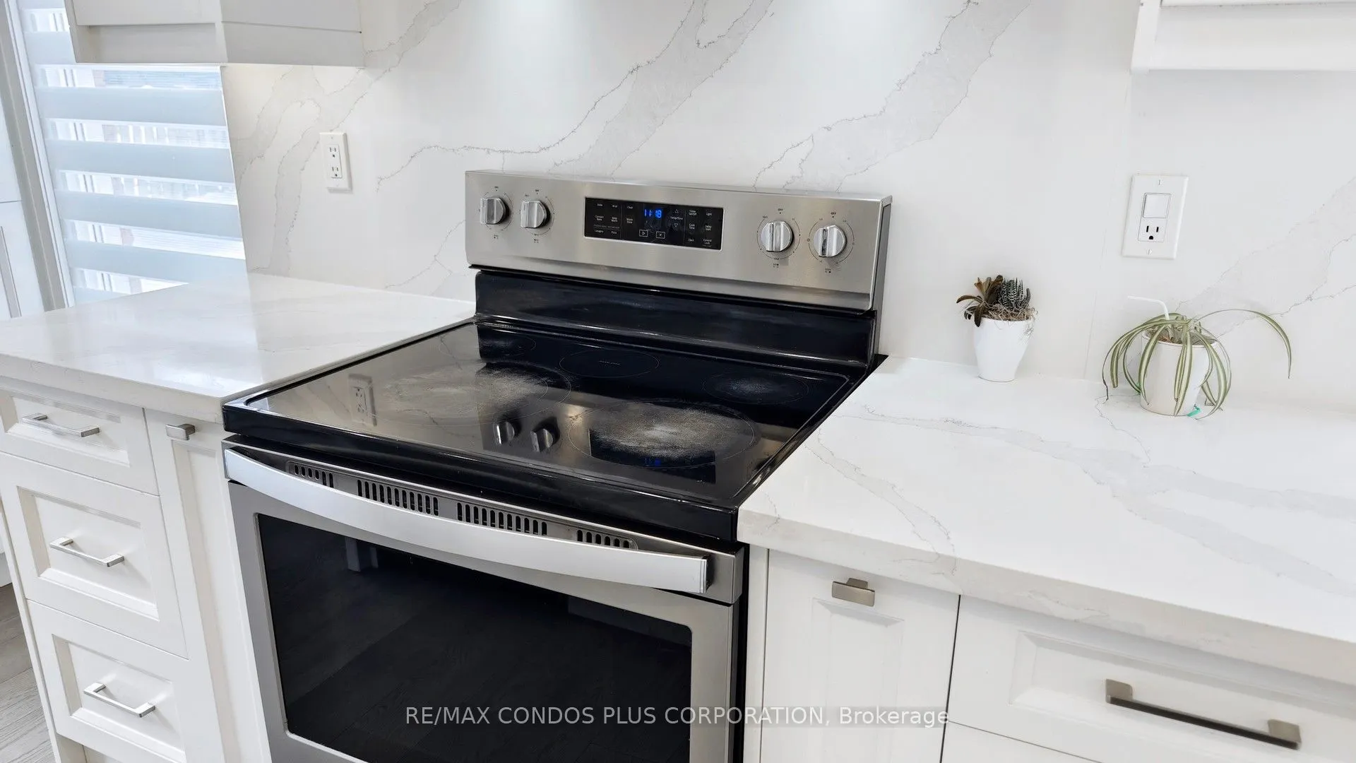 7159 Spyglass Crescent