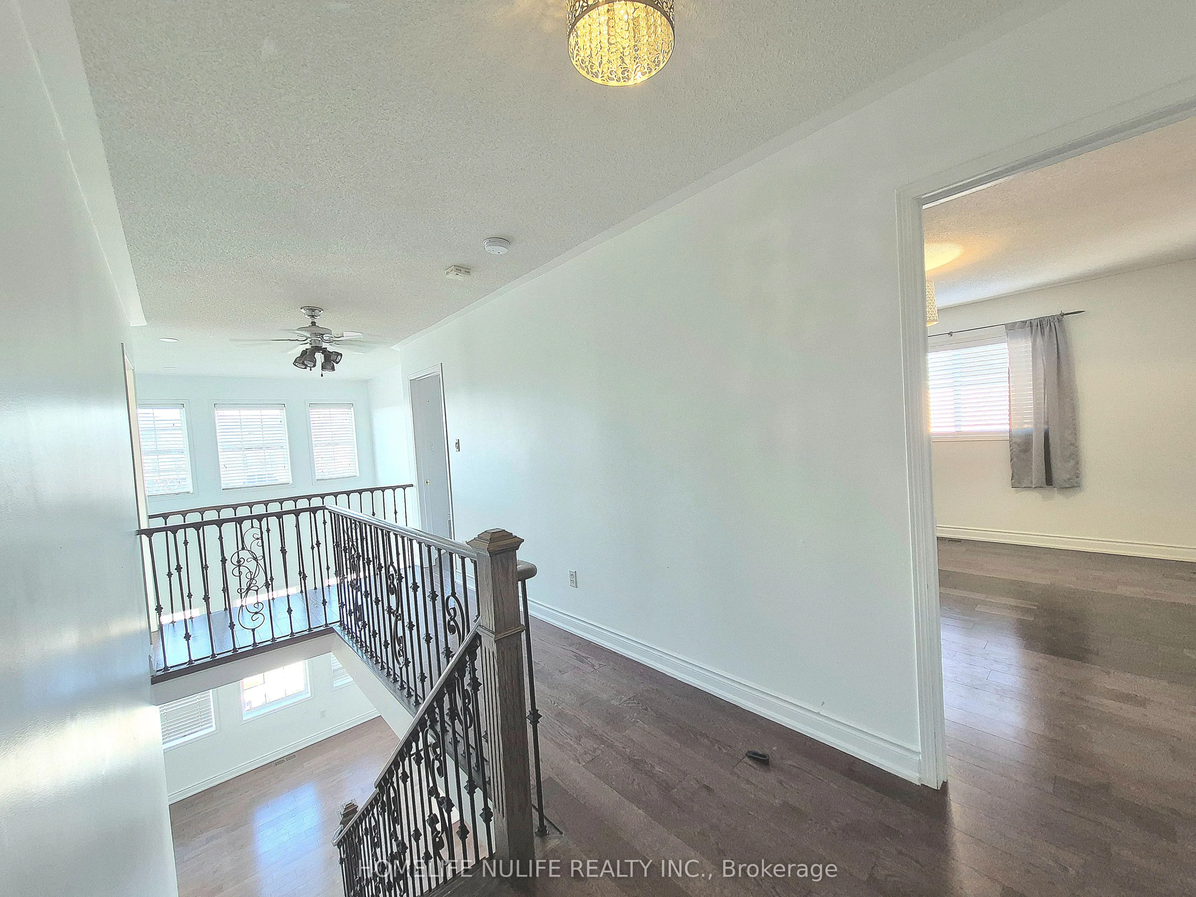 3866 Thomas Street