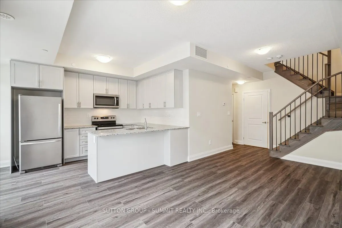 1593 ROSE Way #105
