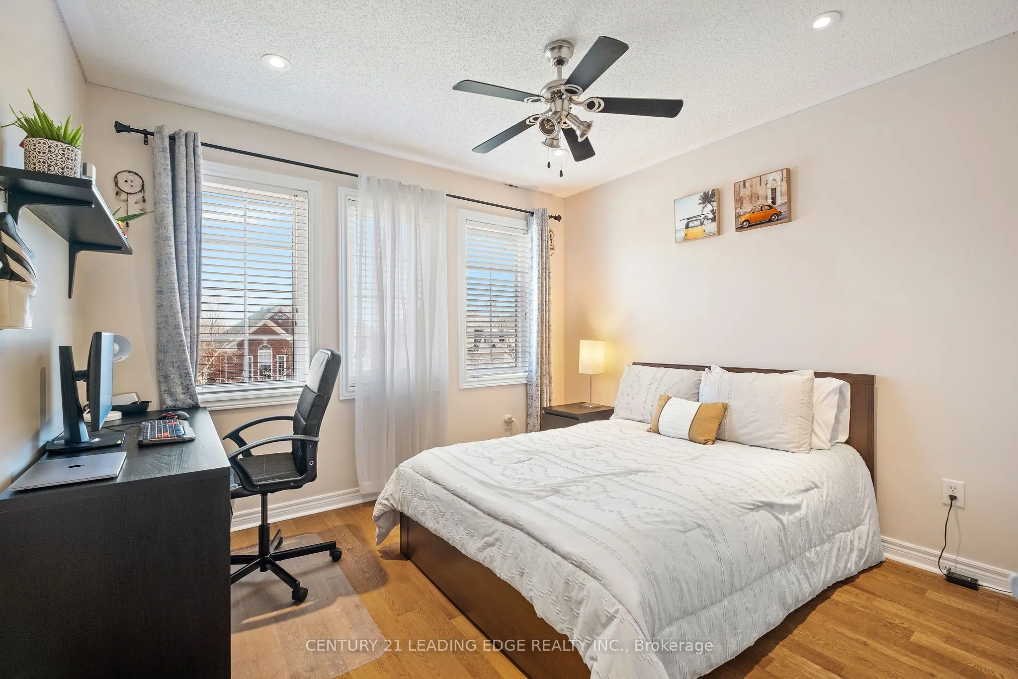 24 Lightheart Drive N