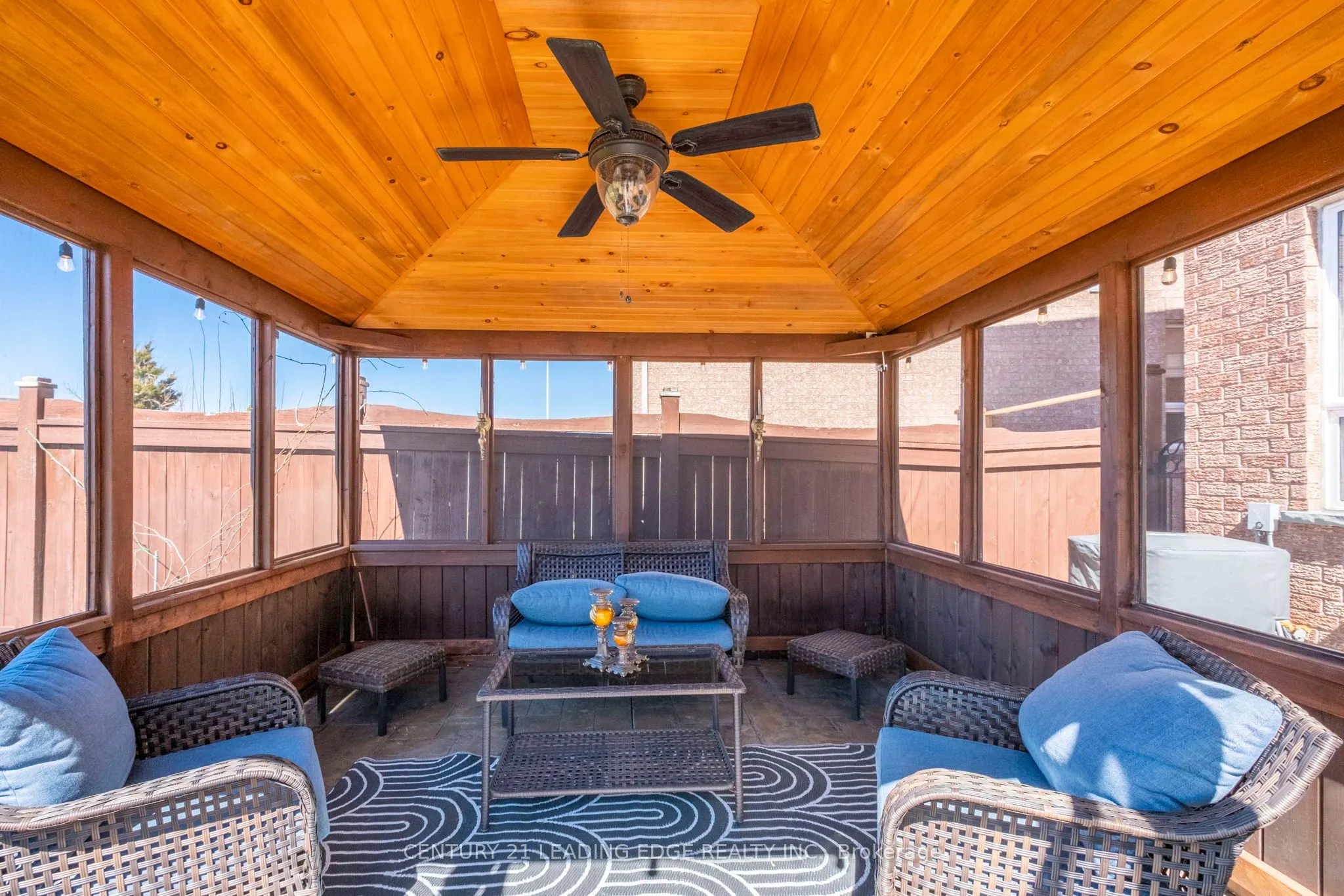 24 Lightheart Drive N