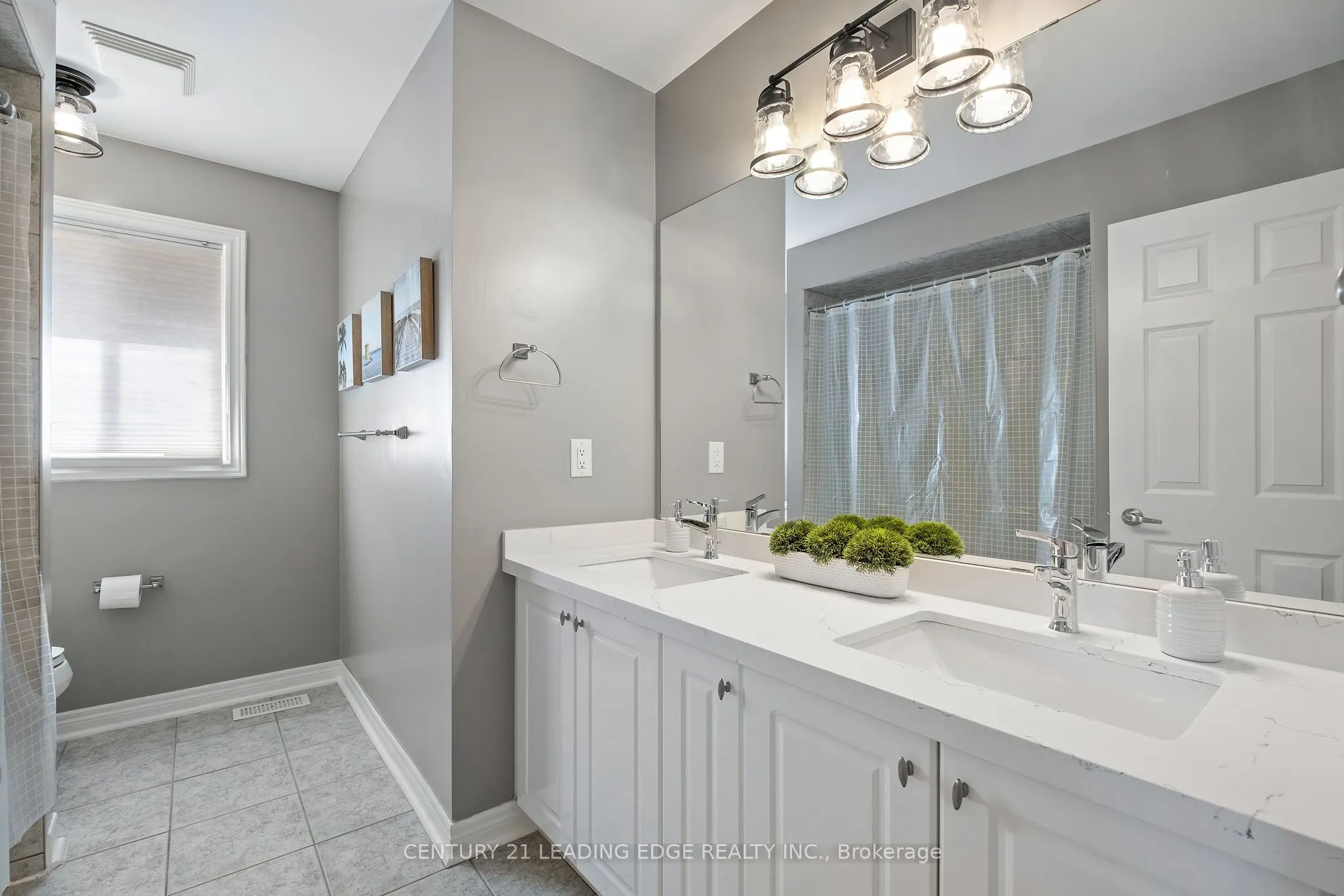 24 Lightheart Drive N