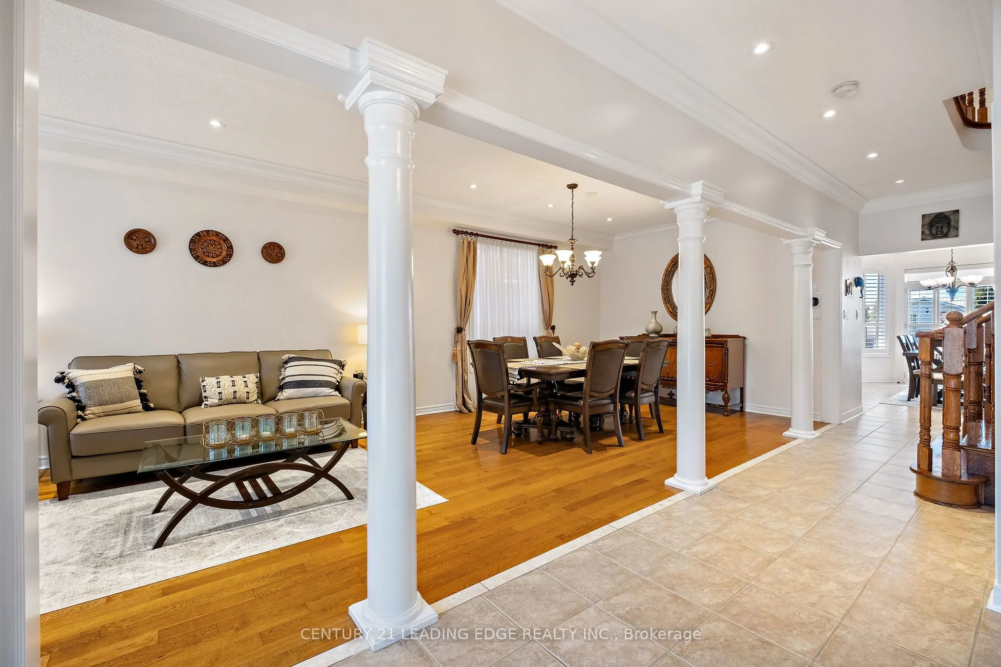 24 Lightheart Drive N