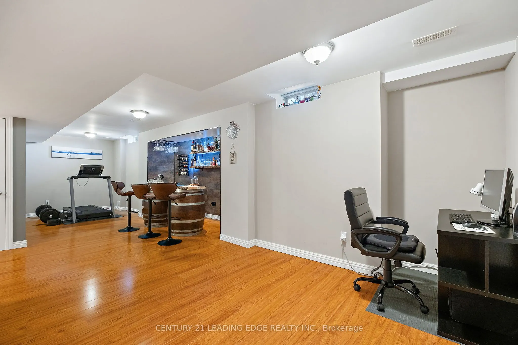 24 Lightheart Drive N