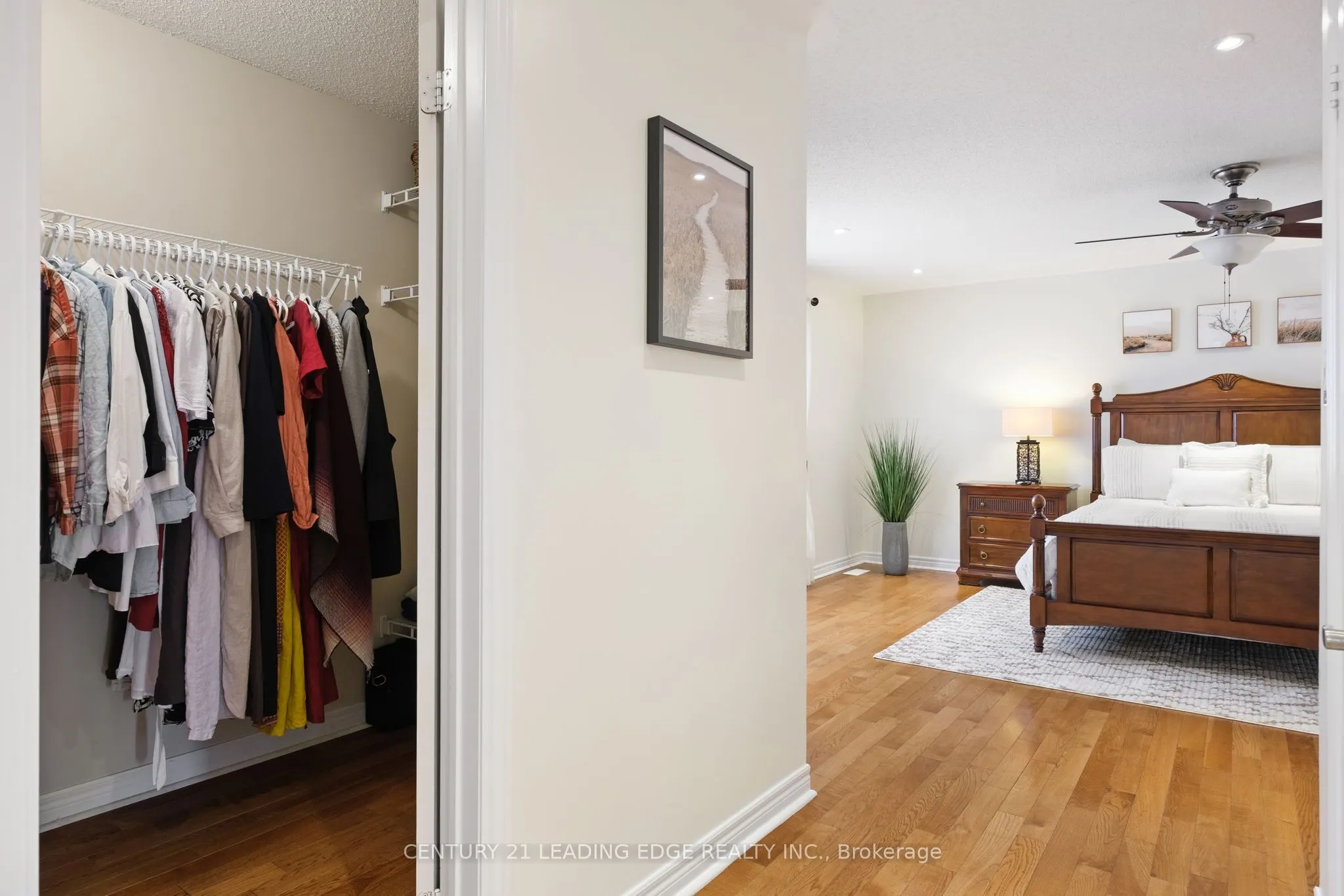 24 Lightheart Drive N