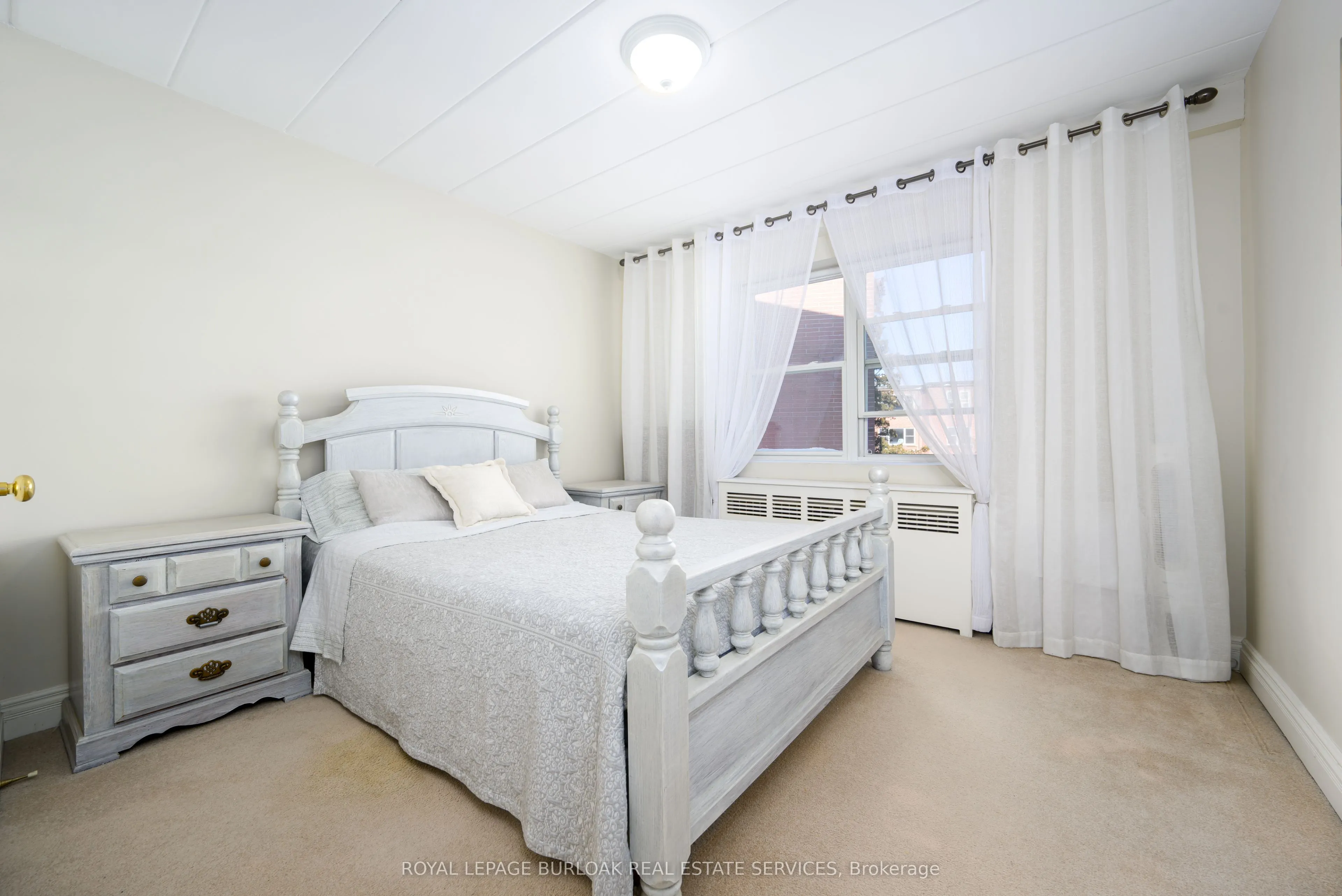 2422 New Street, #9
