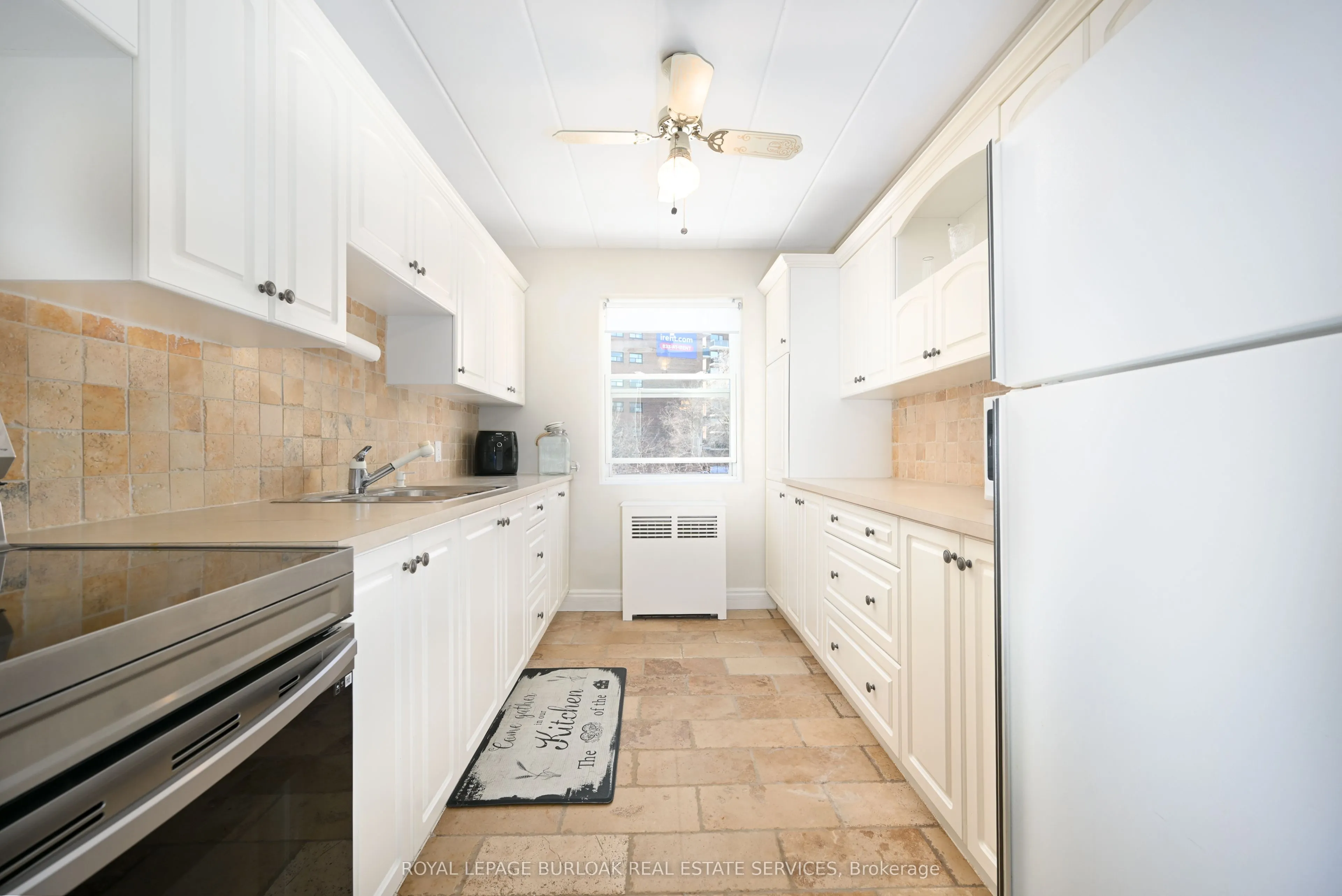 2422 New Street, #9
