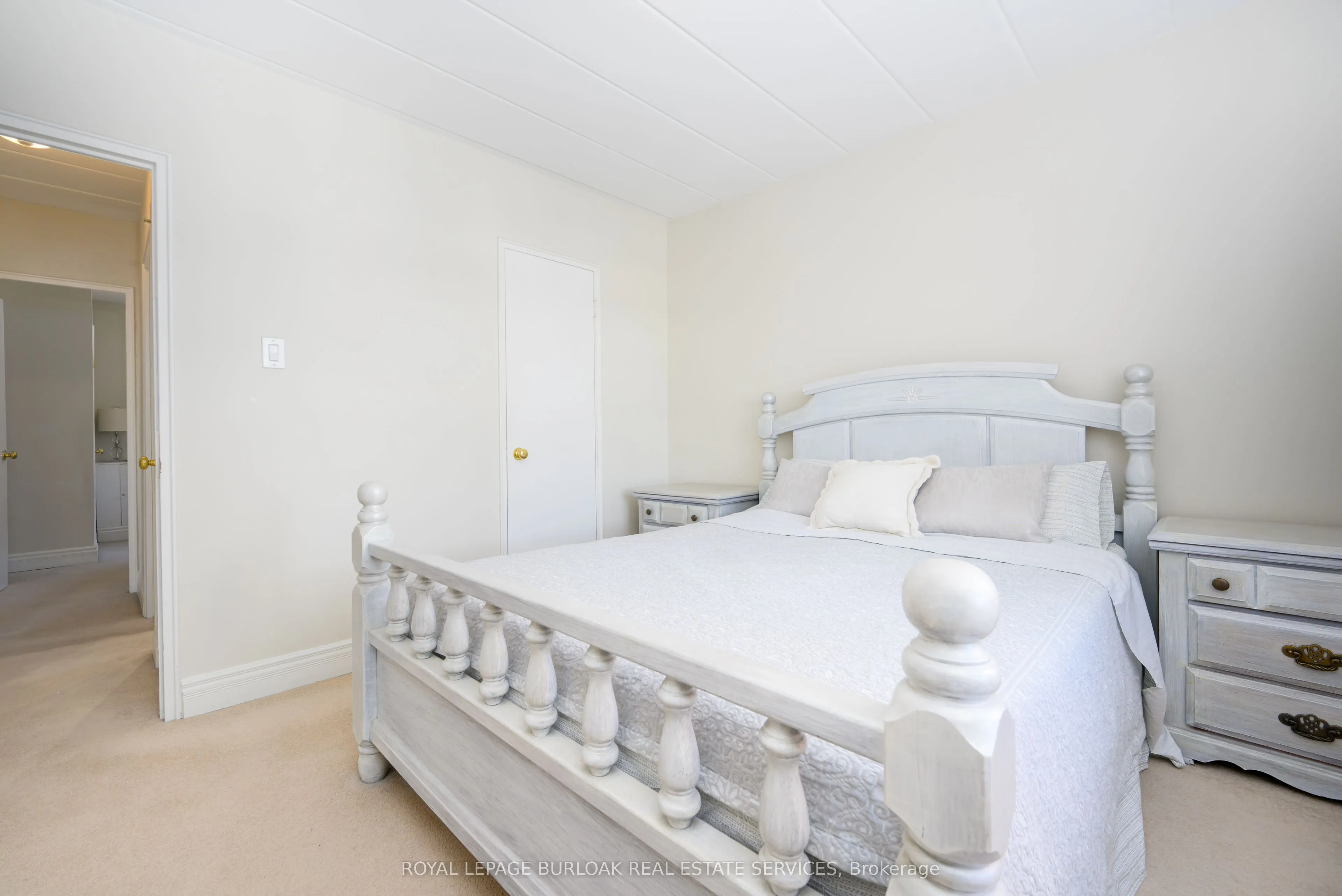 2422 New Street, #9