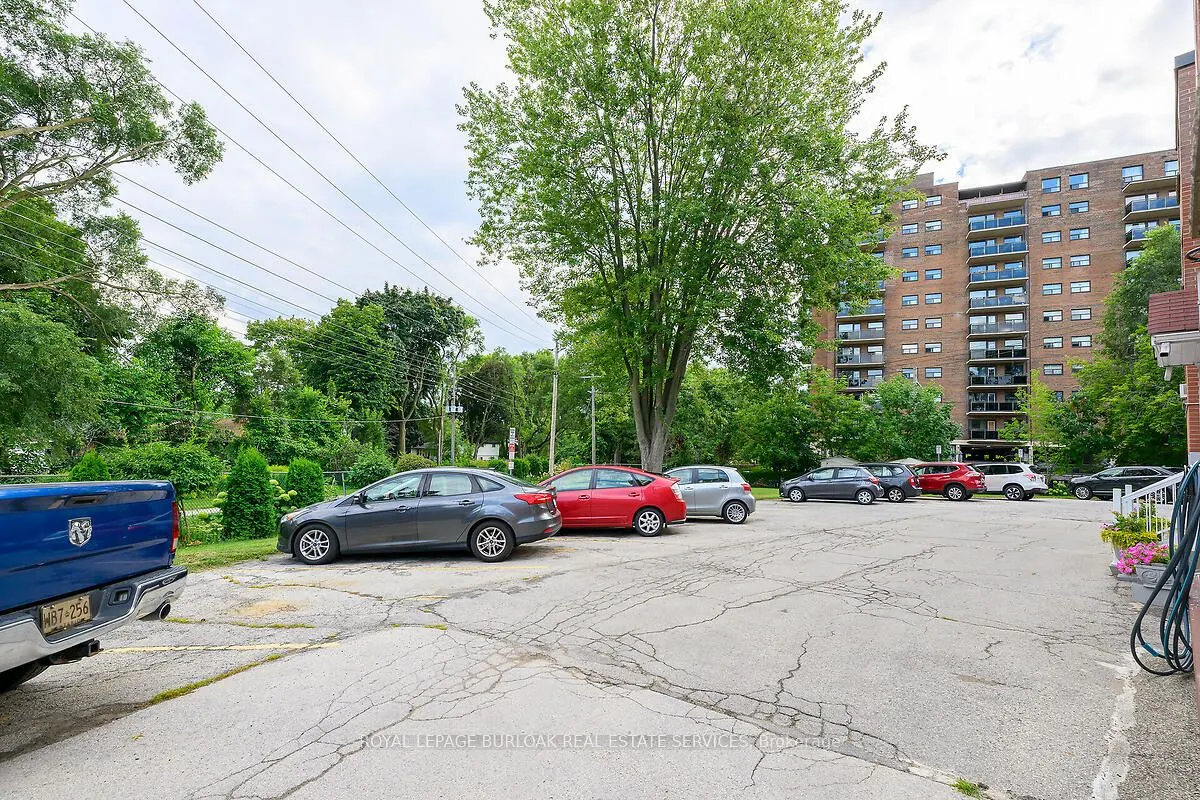 2422 New Street, #9