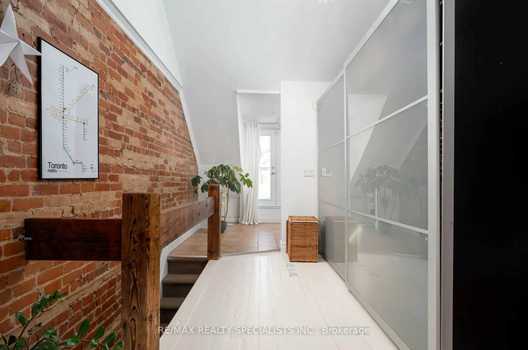 48 Leopold Street