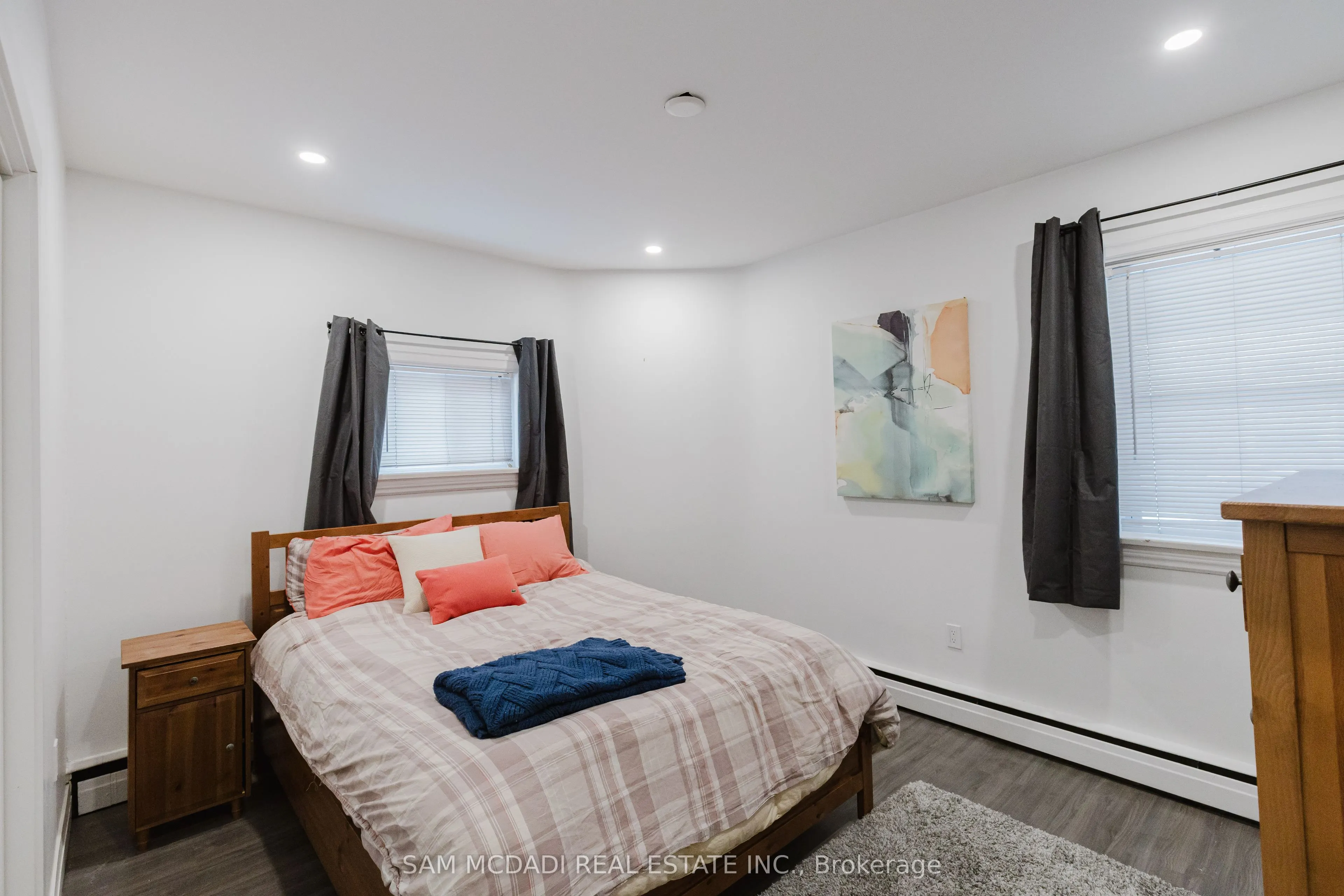 2177 Lakeshore Road