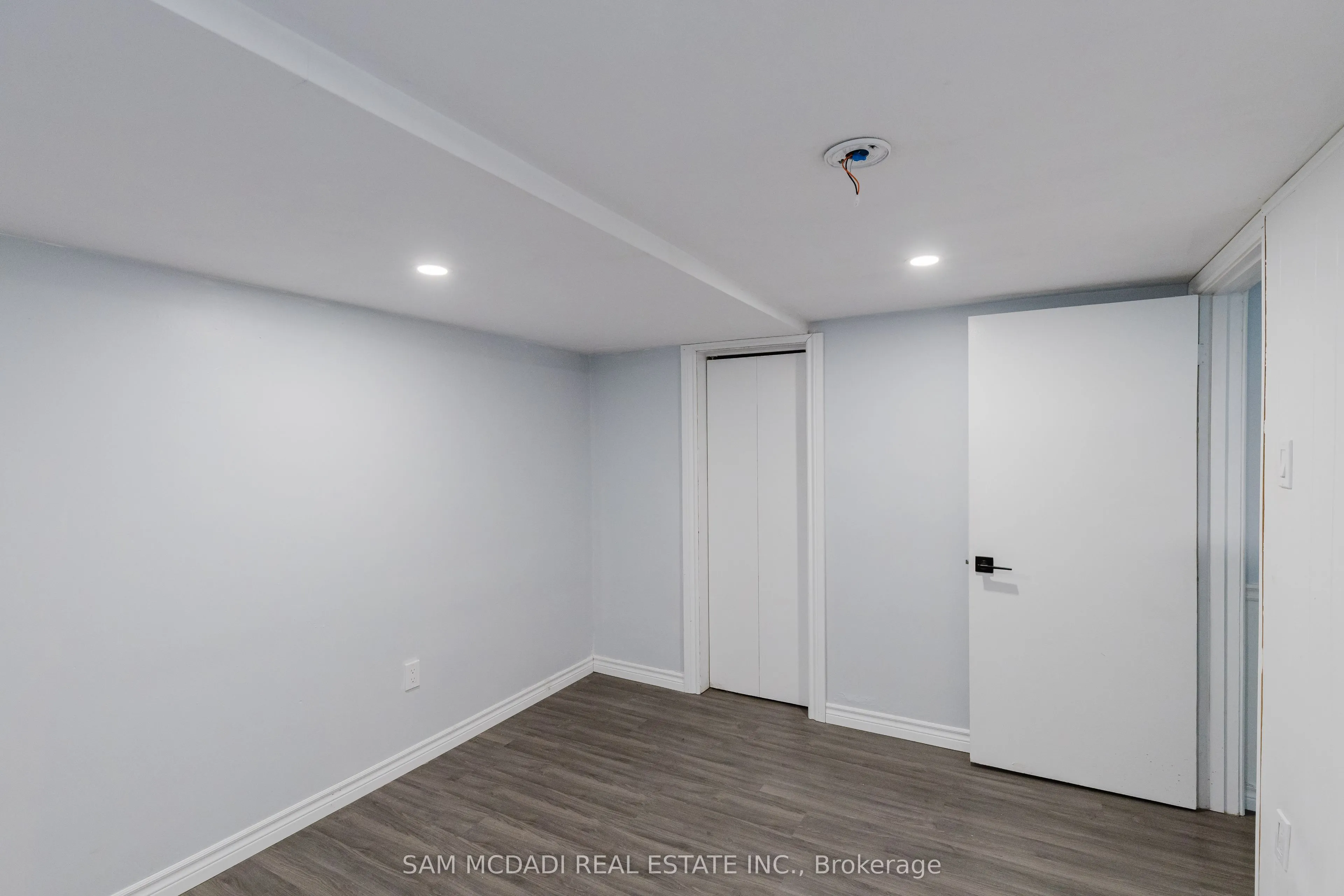 2177 Lakeshore Road