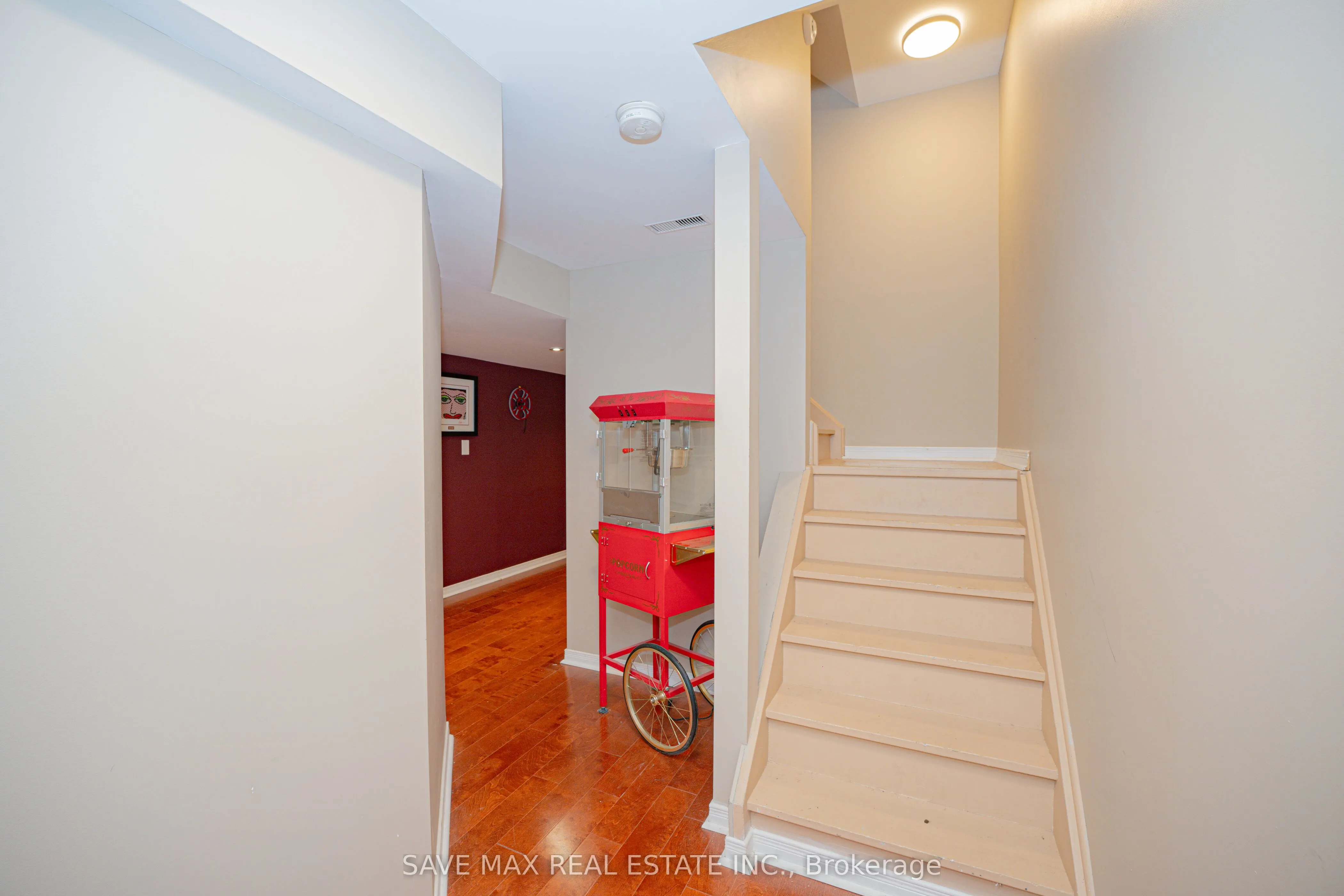 82 Belmont Boulevard