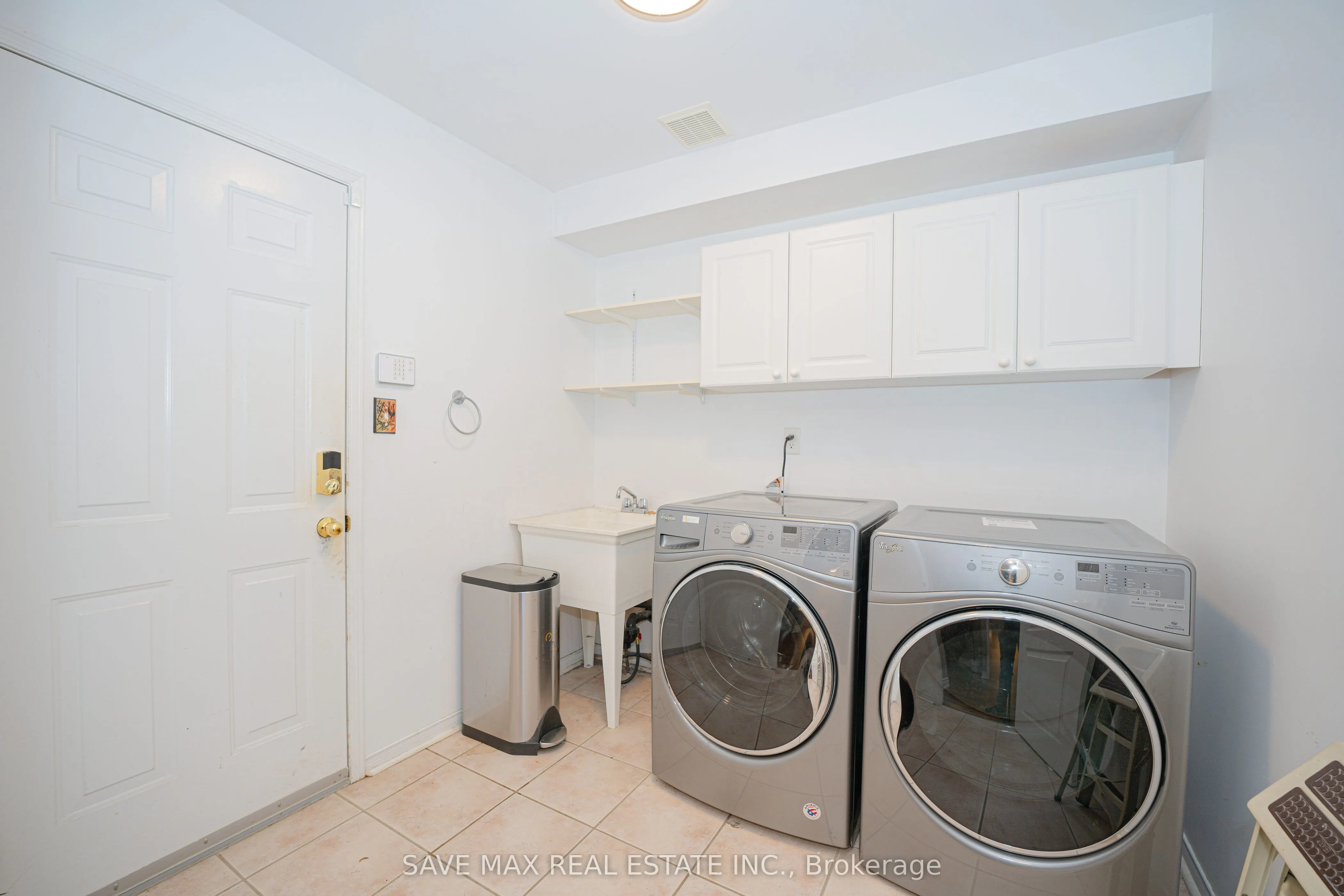 82 Belmont Boulevard