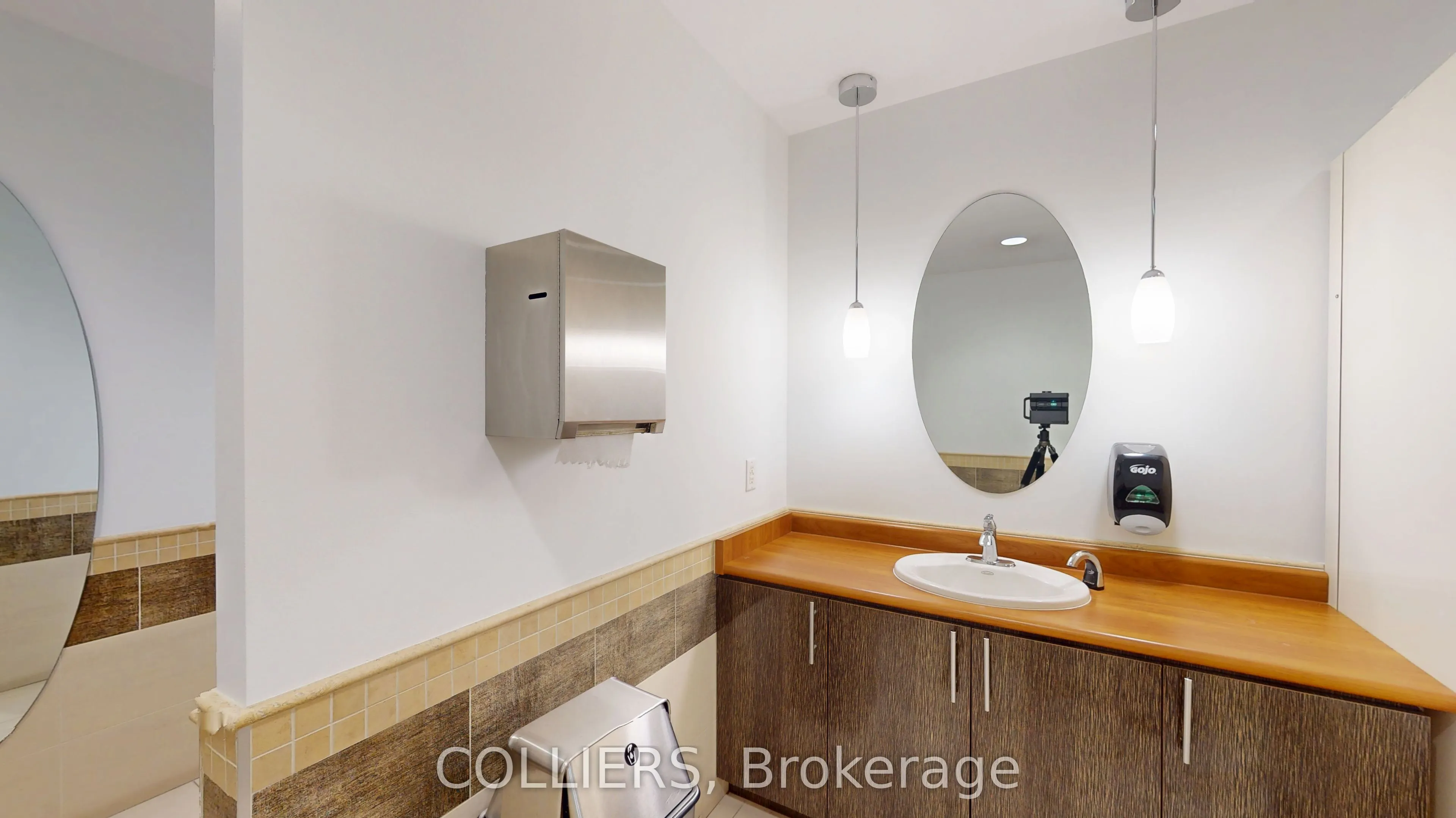 5403 Eglinton Avenue W #200