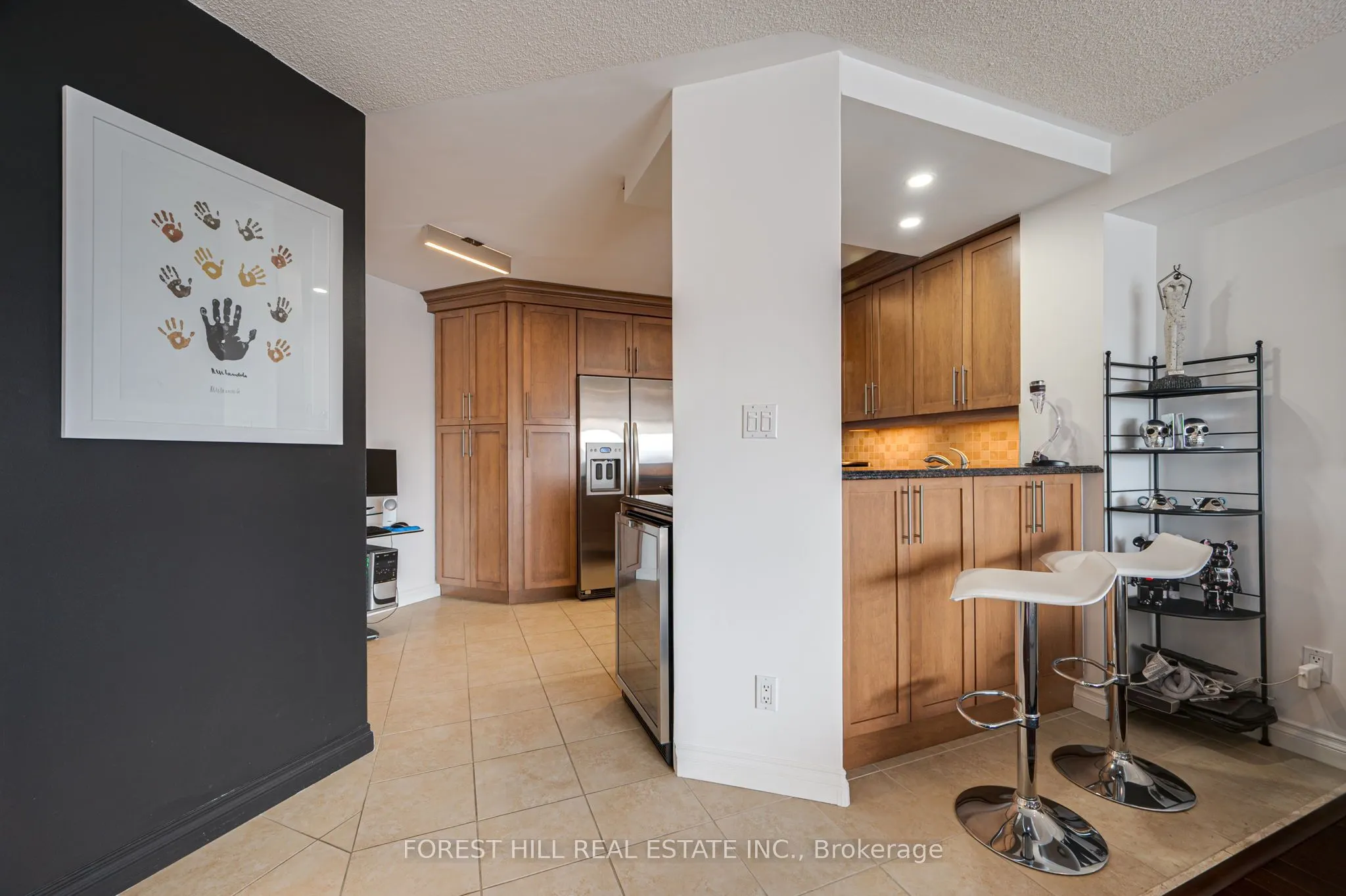2267 Lakeshore Boulevard W #707