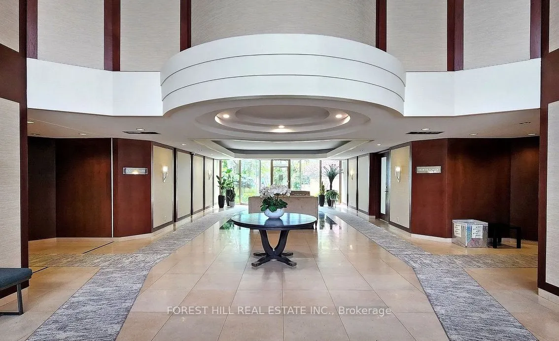 2267 Lakeshore Boulevard W #707