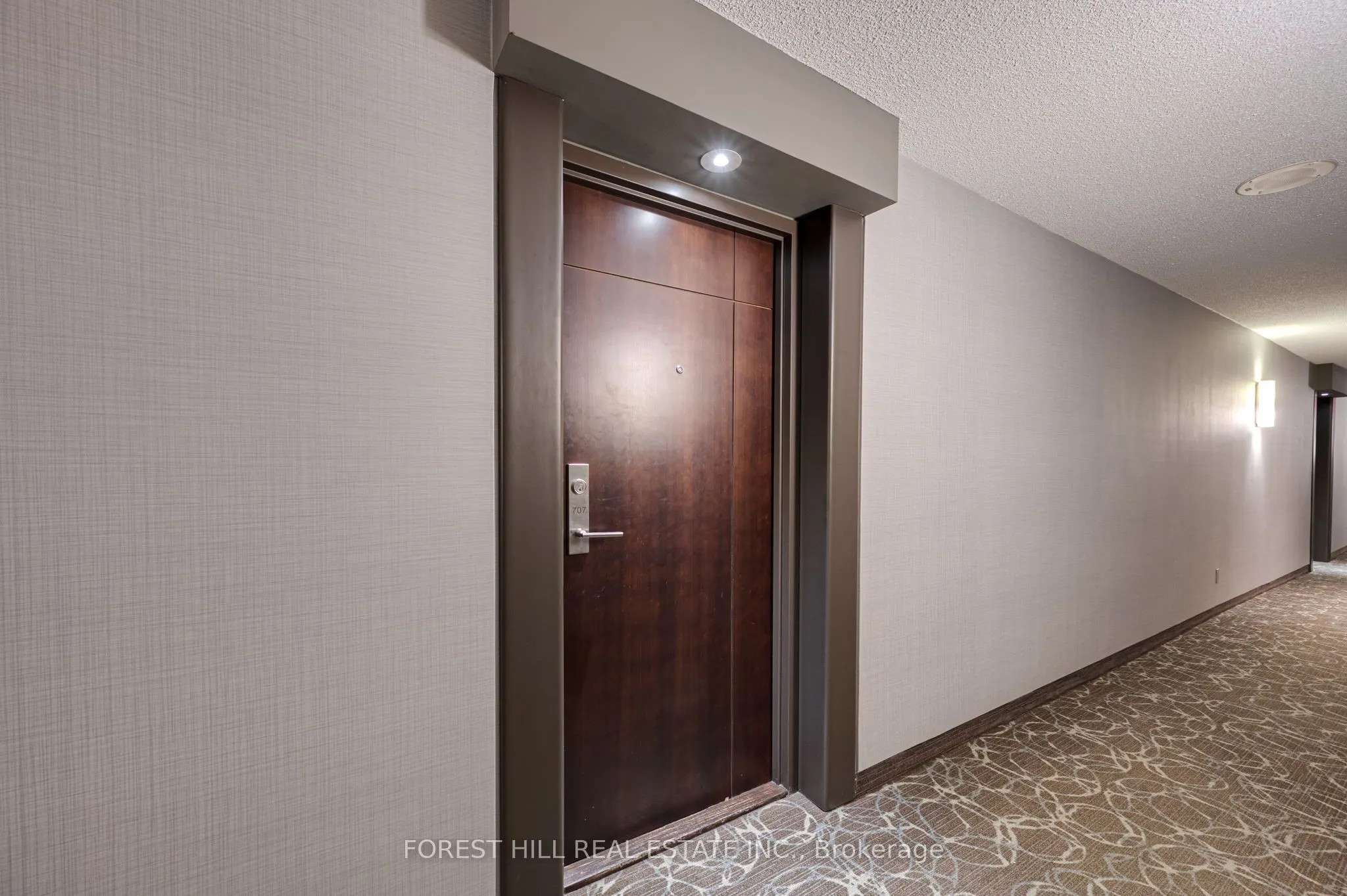 2267 Lakeshore Boulevard W #707