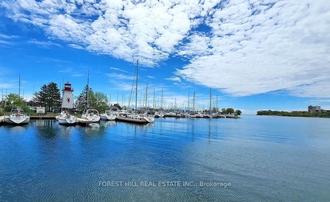 2267 Lakeshore Boulevard W #707