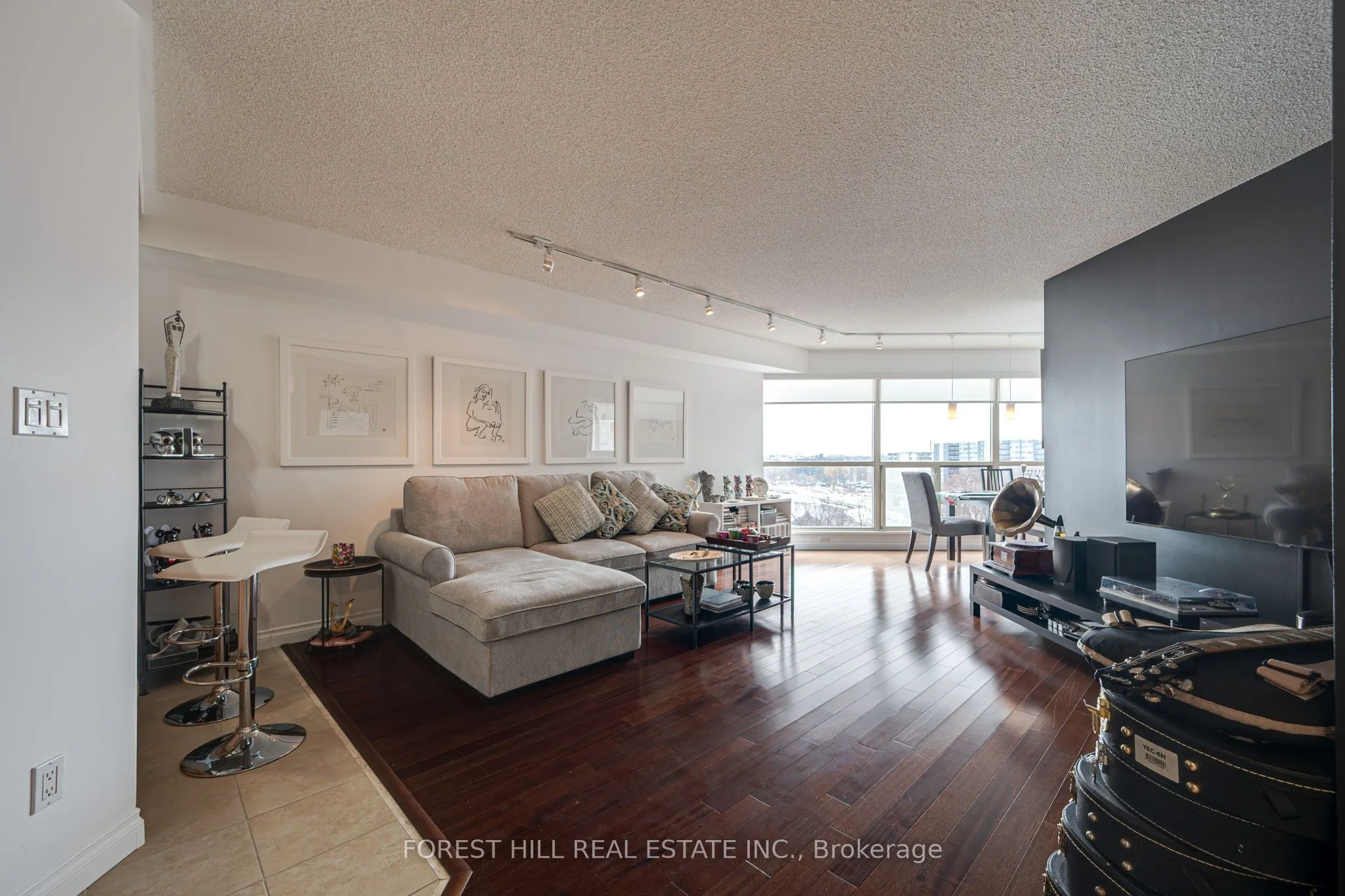 2267 Lakeshore Boulevard W #707