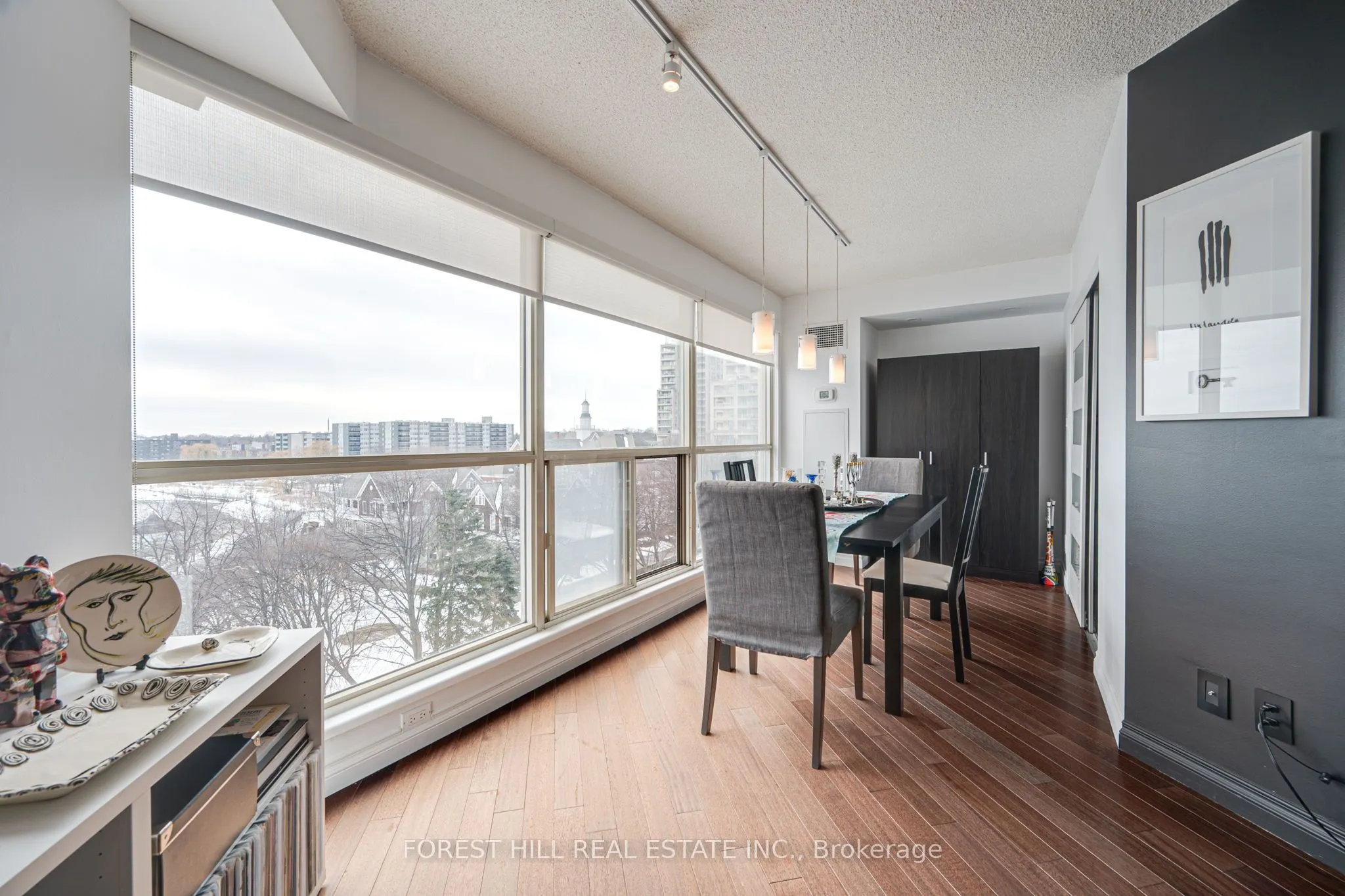 2267 Lakeshore Boulevard W #707