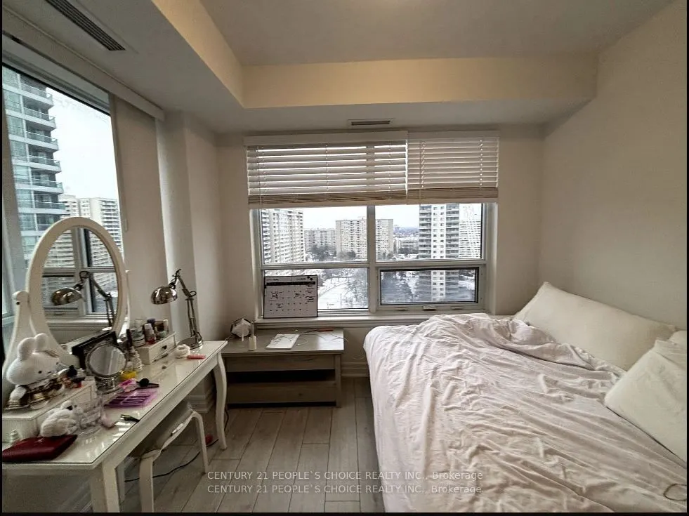 30 Elm Drive W #1102