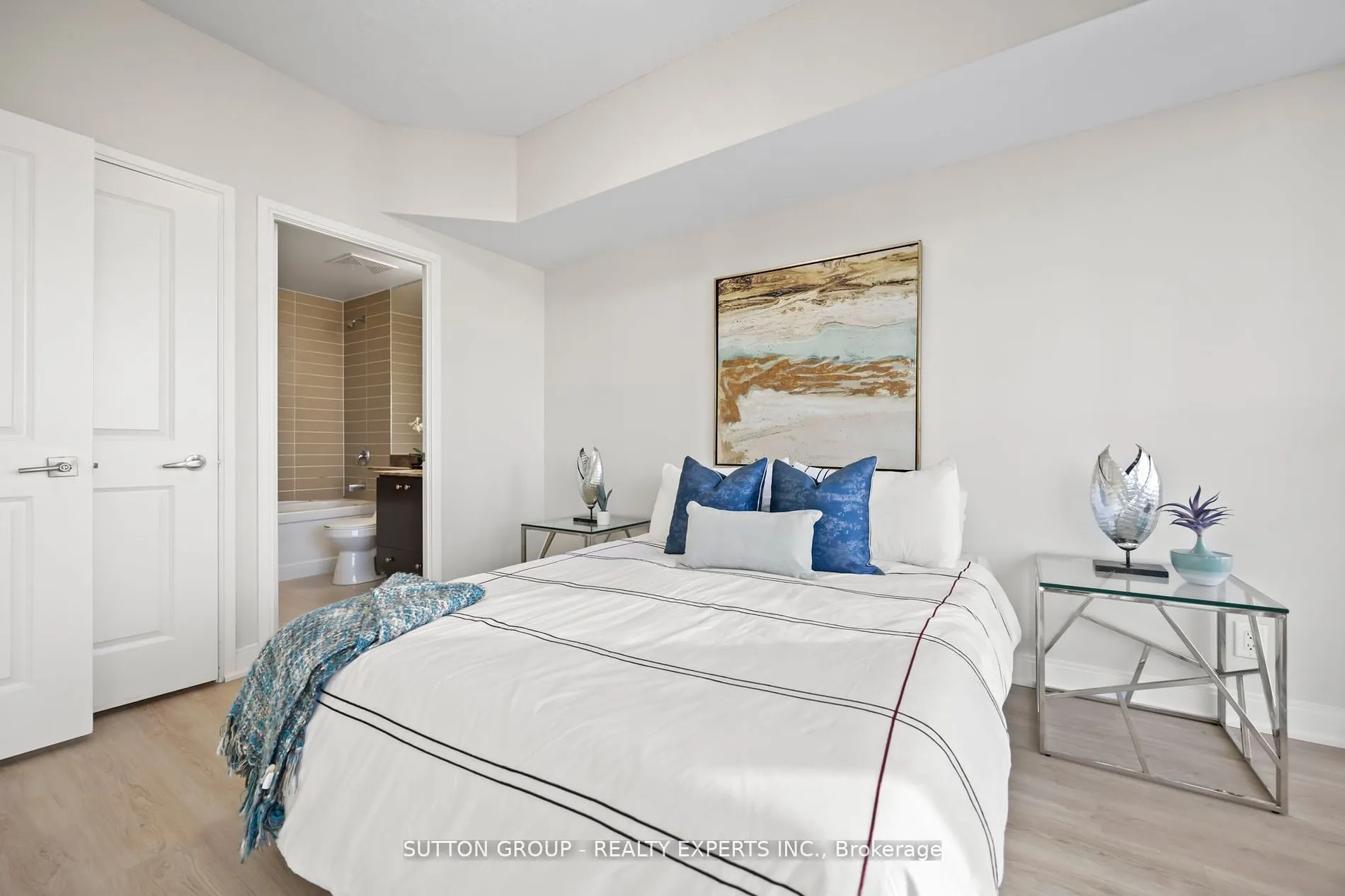 60 Absolute Avenue, #1901