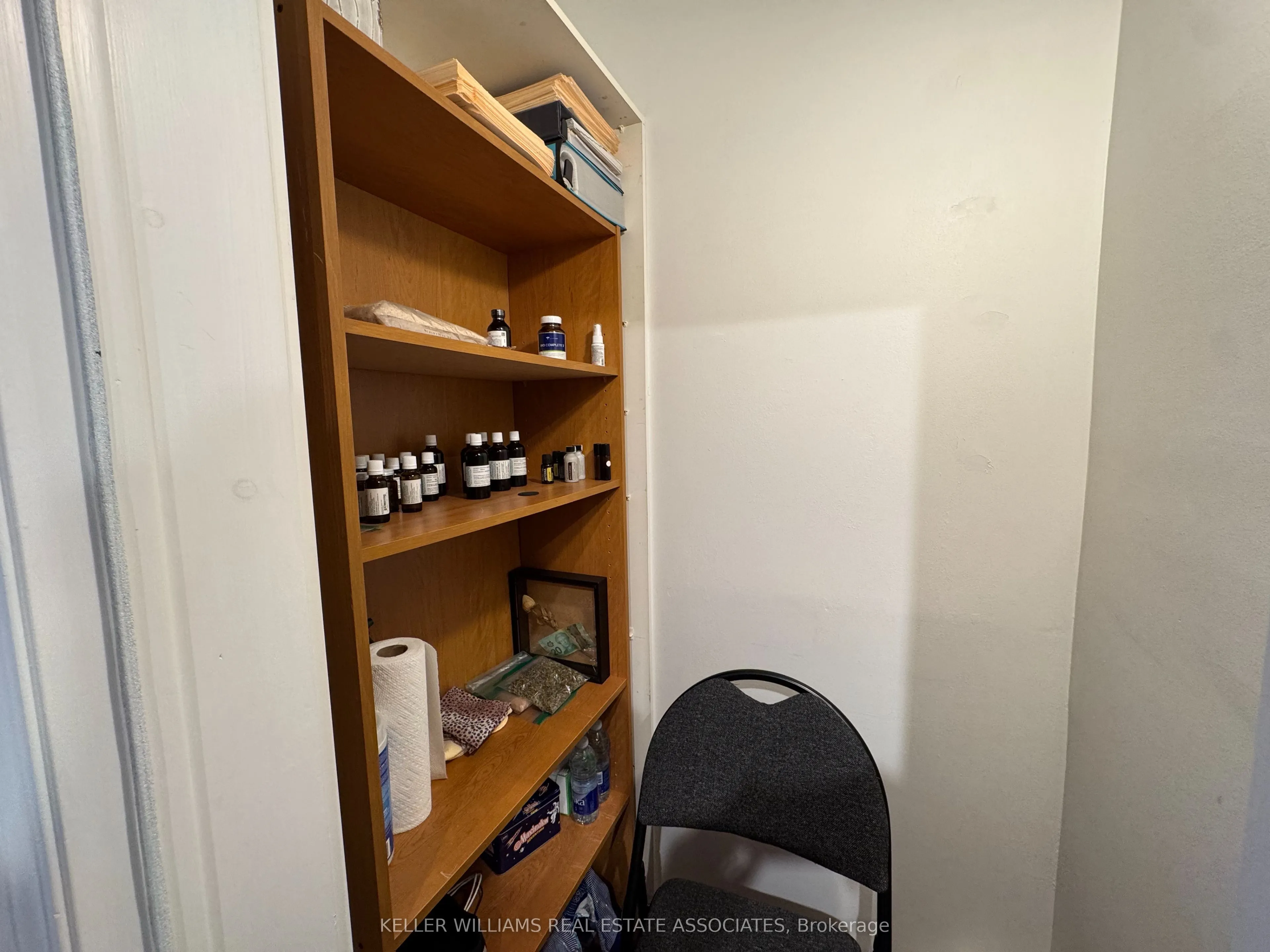 1553 Hurontario Street, #207