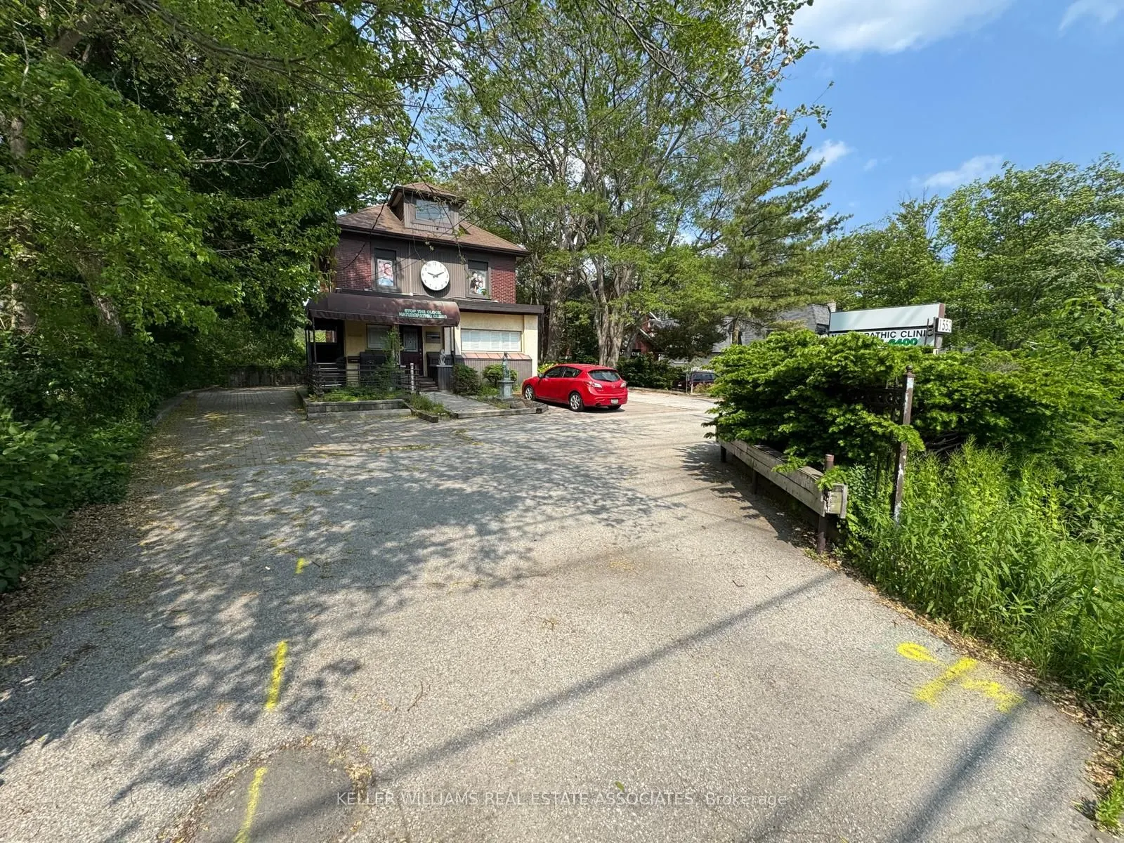 1553 Hurontario Street, #207