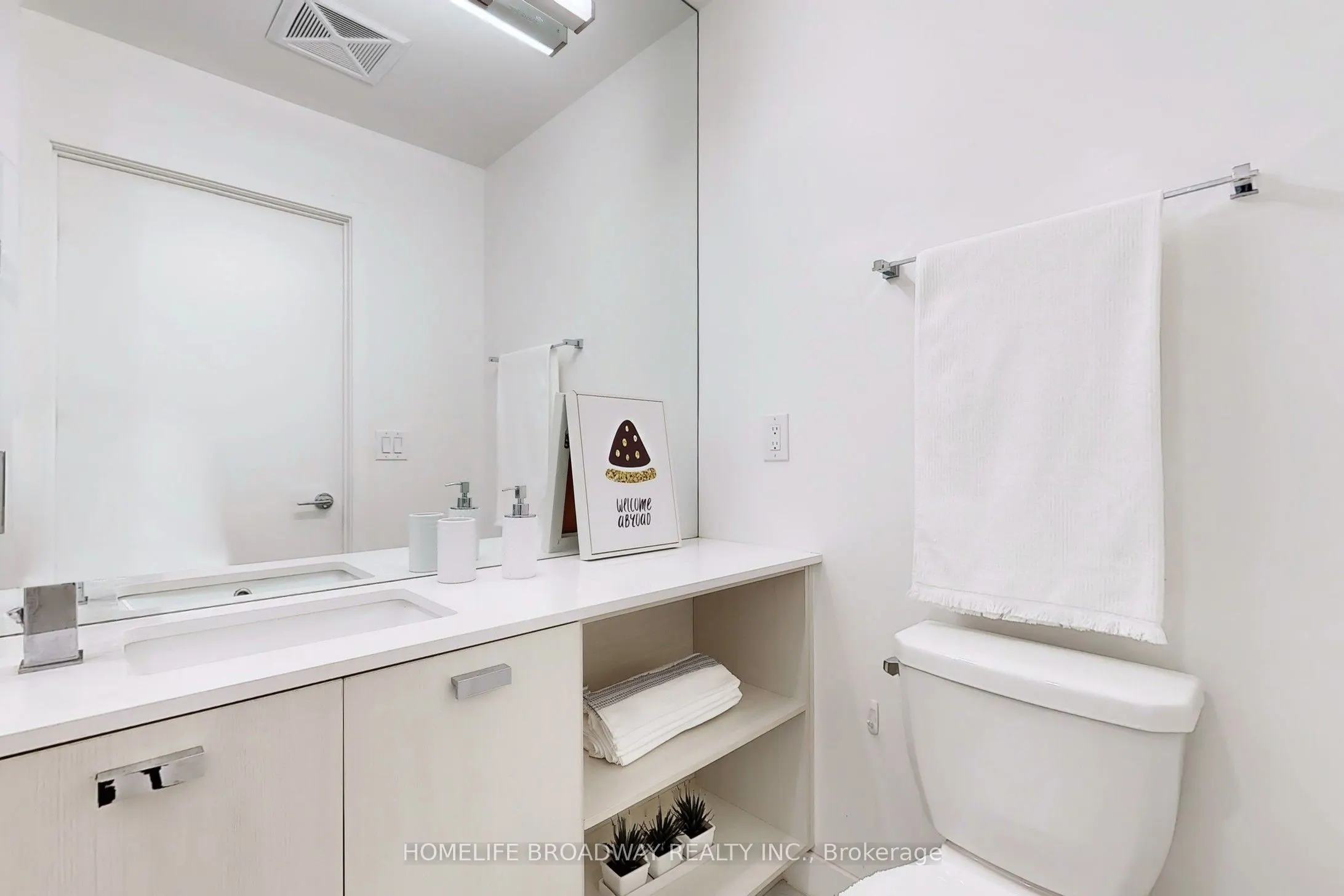 10 De Boers Drive, #1302