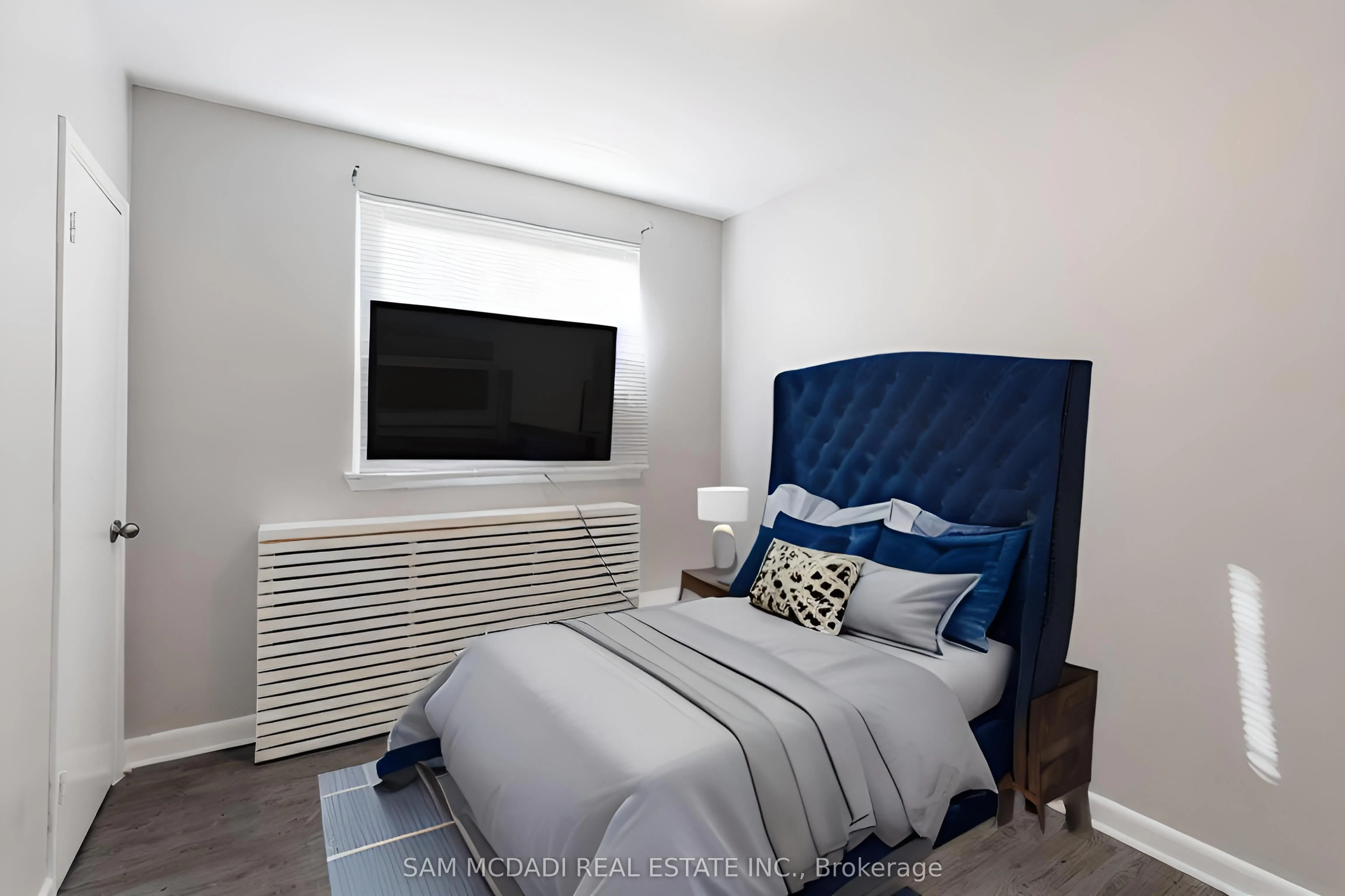 1710 Lakeshore Road W