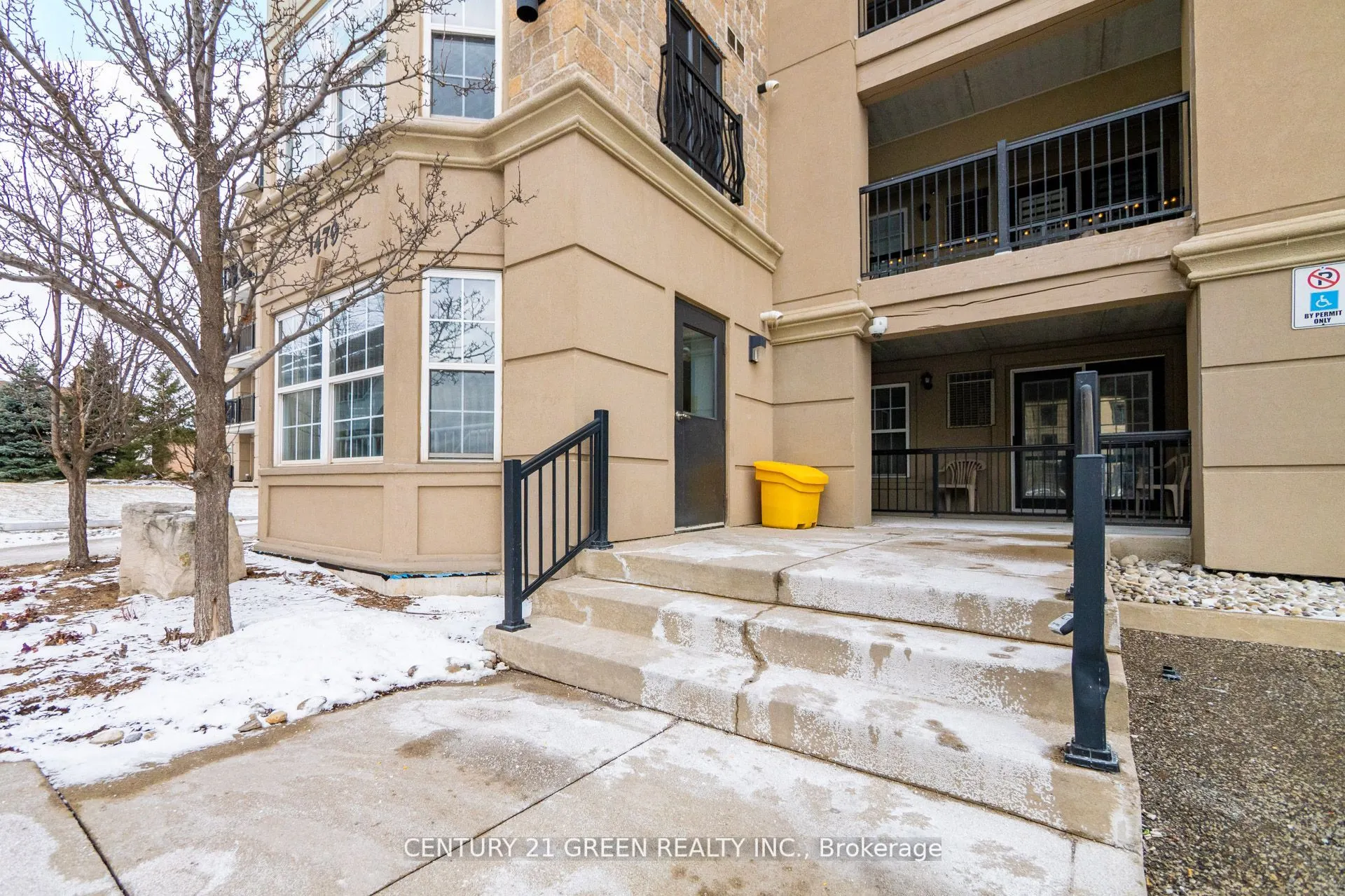 1479 Maple Avenue #206