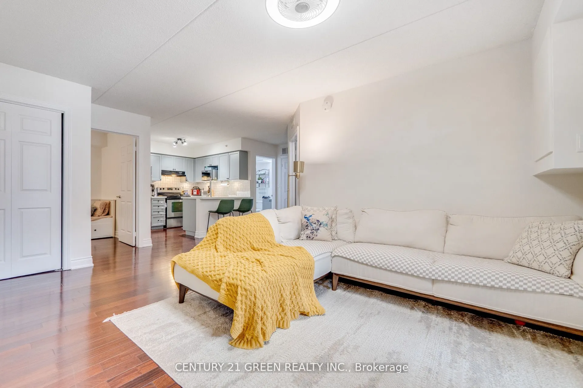 1479 Maple Avenue #206