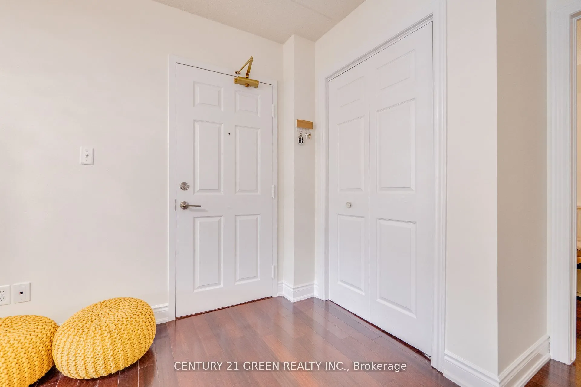 1479 Maple Avenue #206