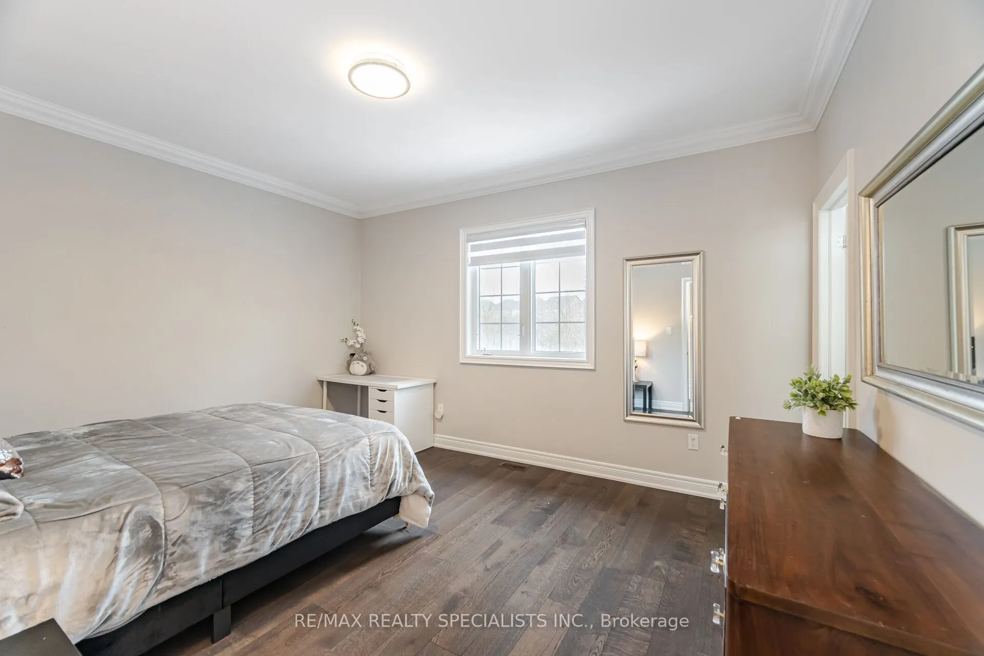 54 Berkwood Hollow Court