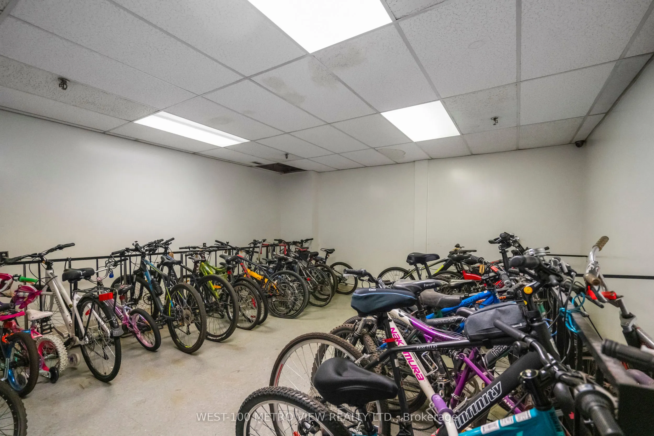 355 Rathburn Road E, #701